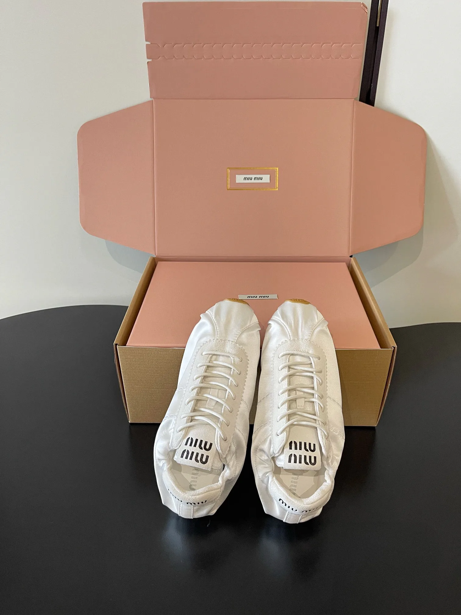 Кроссовки Женские Miu Miu 10655001