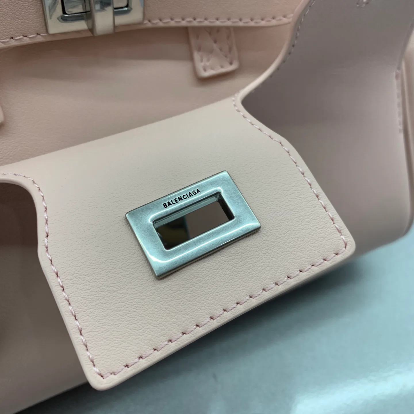 Сумки На Ремне Женские Balenciaga 892907