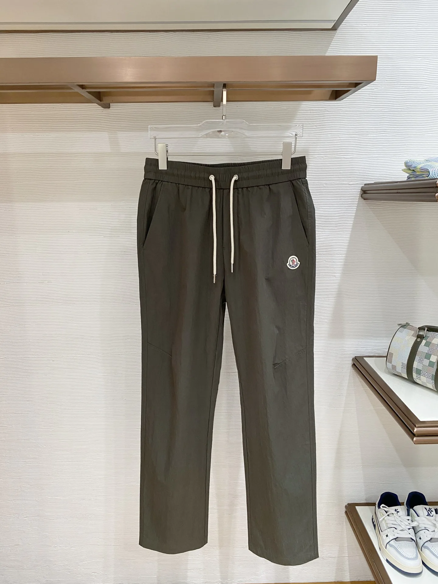 Куртки И Пуховики Мужские Moncler 11664737