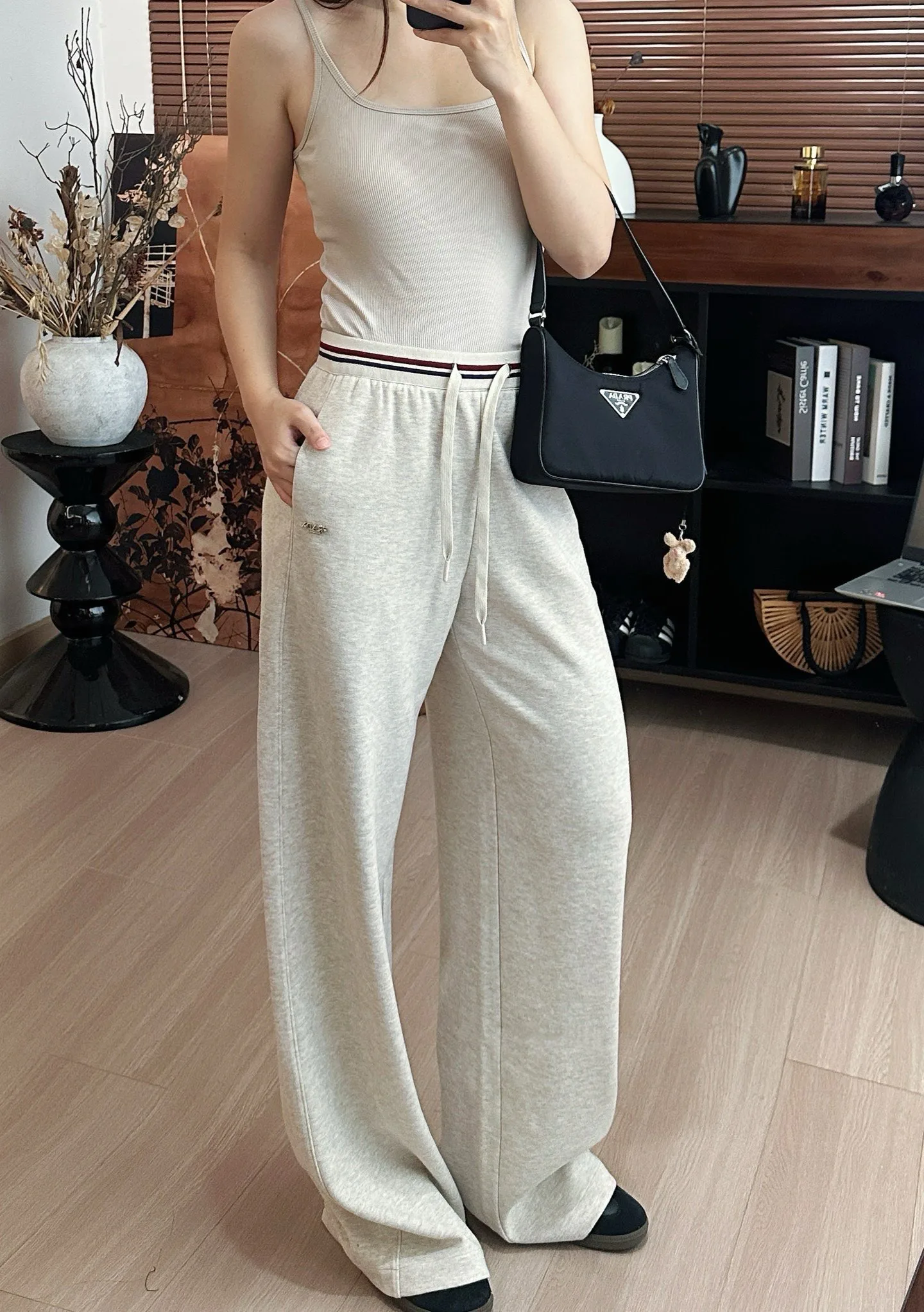 Брюки Женские Prada 18473772