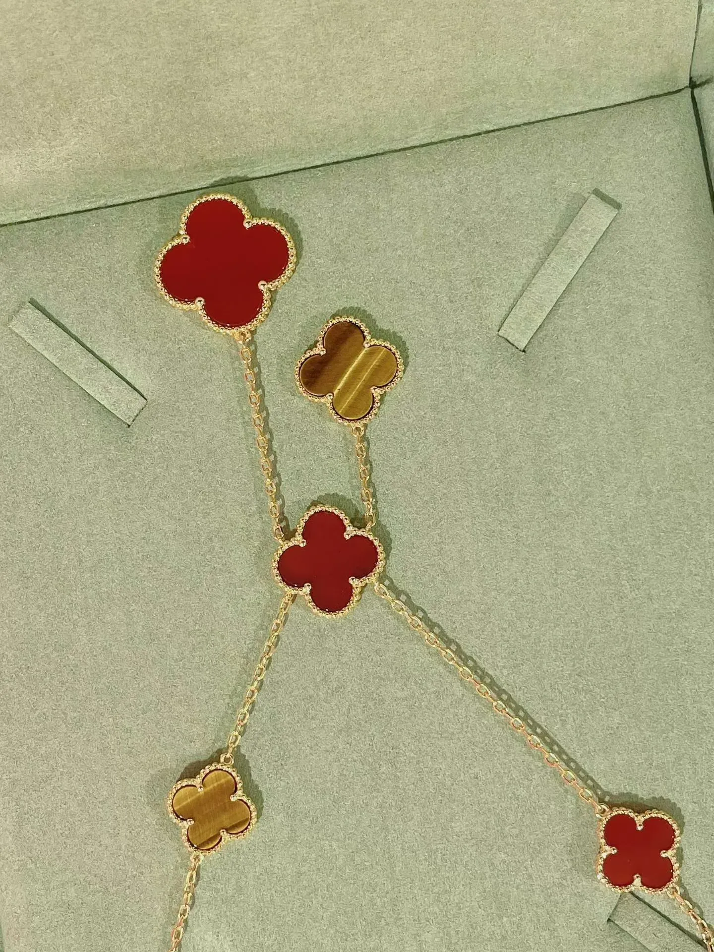 Бижутерия Van Cleef & Arpels 4971328