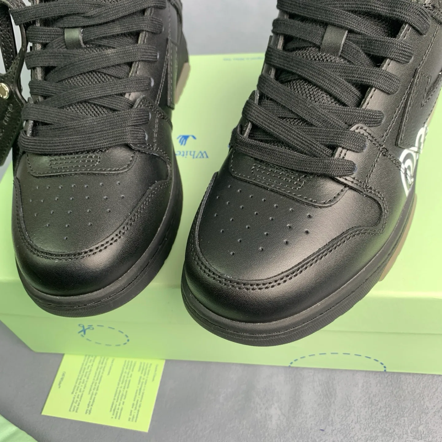 Кроссовки Женские Off-White 17776390