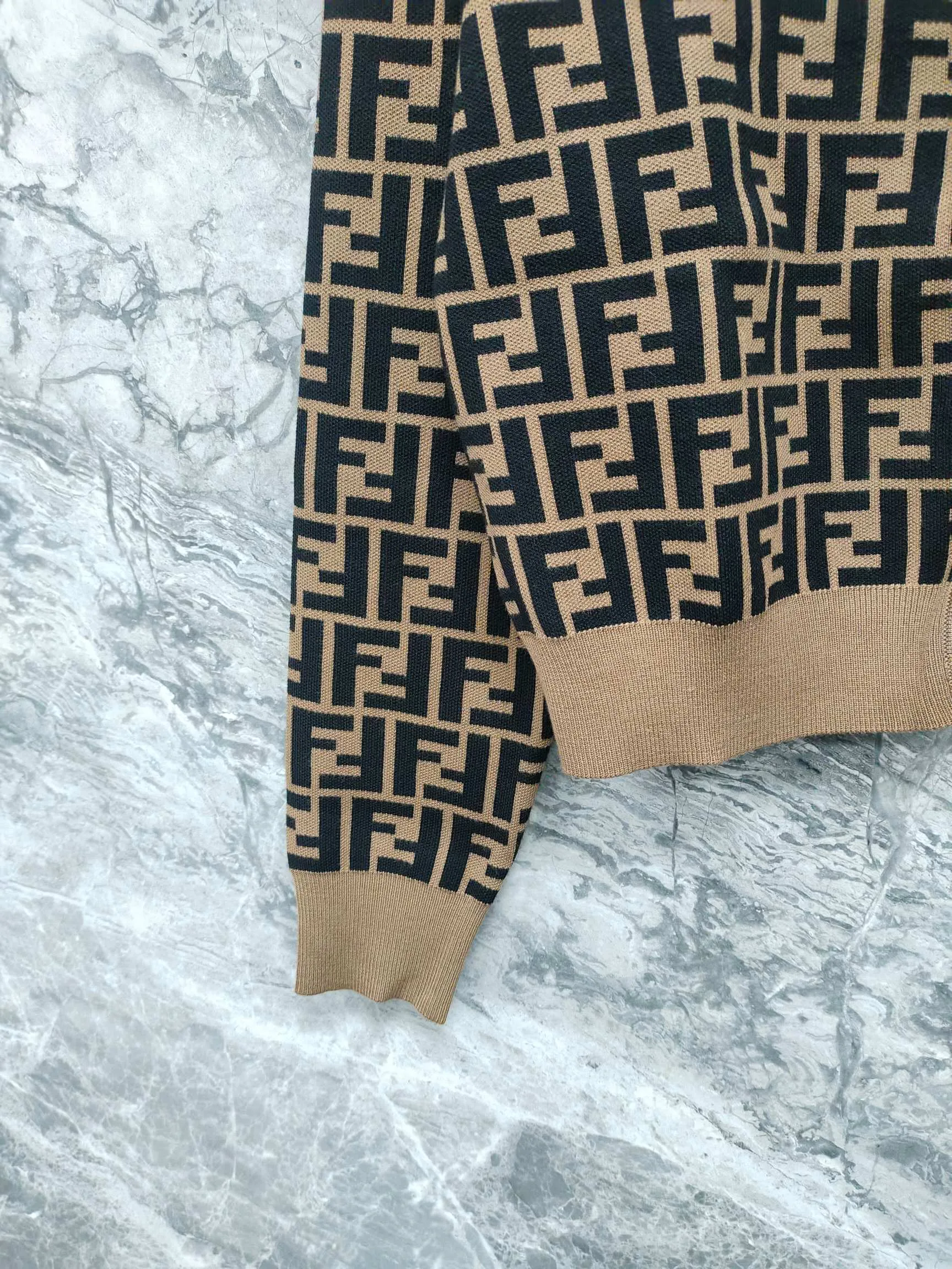 Джемперы И Свитеры Женские Fendi 18743532