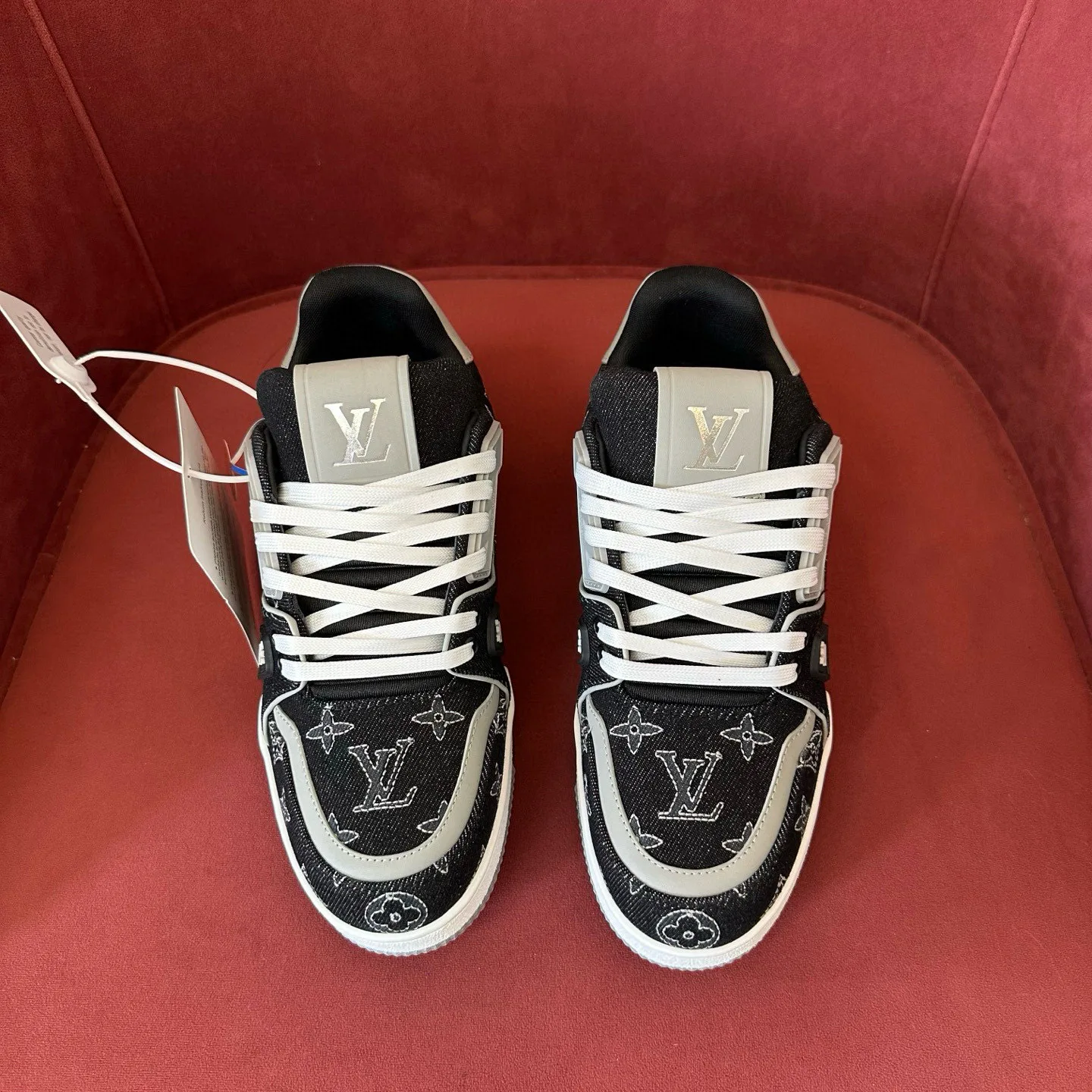 Кроссовки Женские Louis Vuitton 1180247