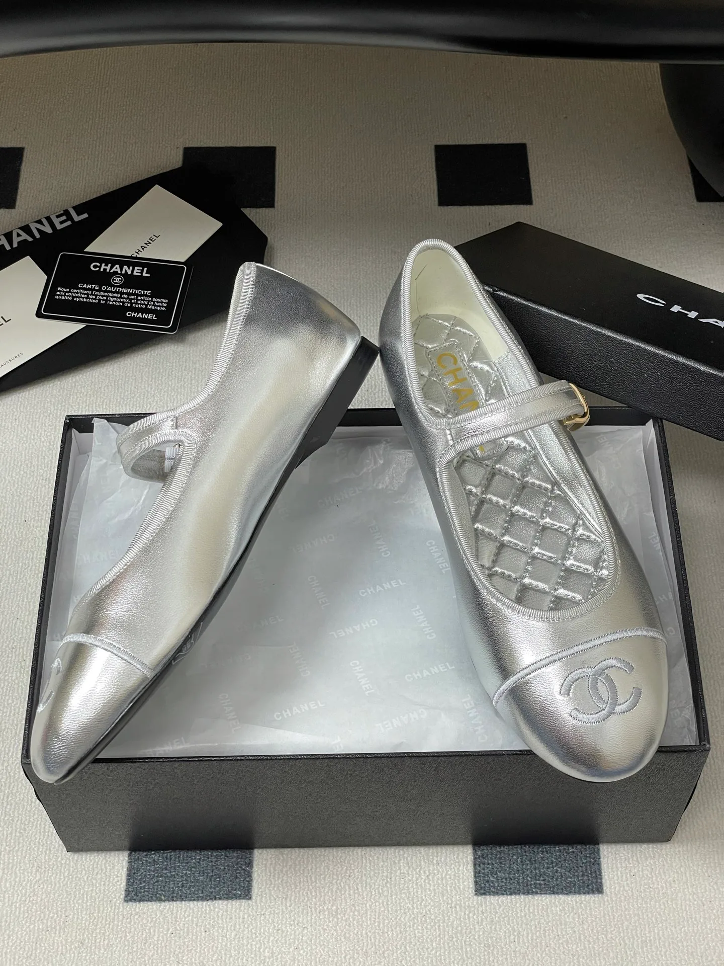 Туфли Женские Chanel 18764075