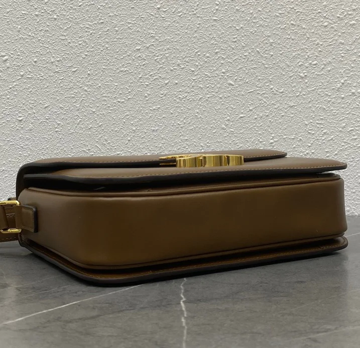 Классические Сумки Женские Celine 18141586
