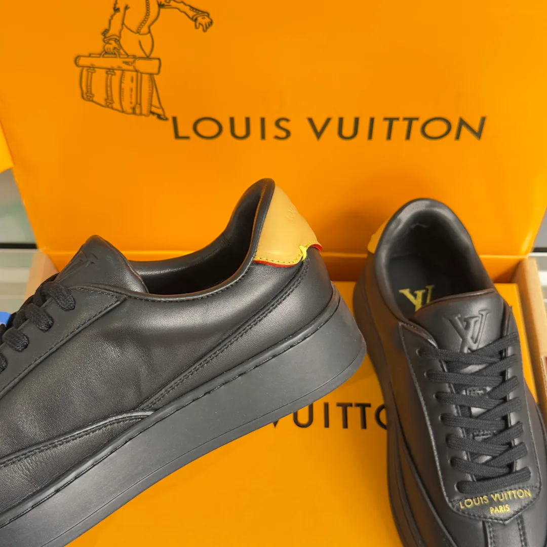 Кроссовки Женские Louis Vuitton 13229286