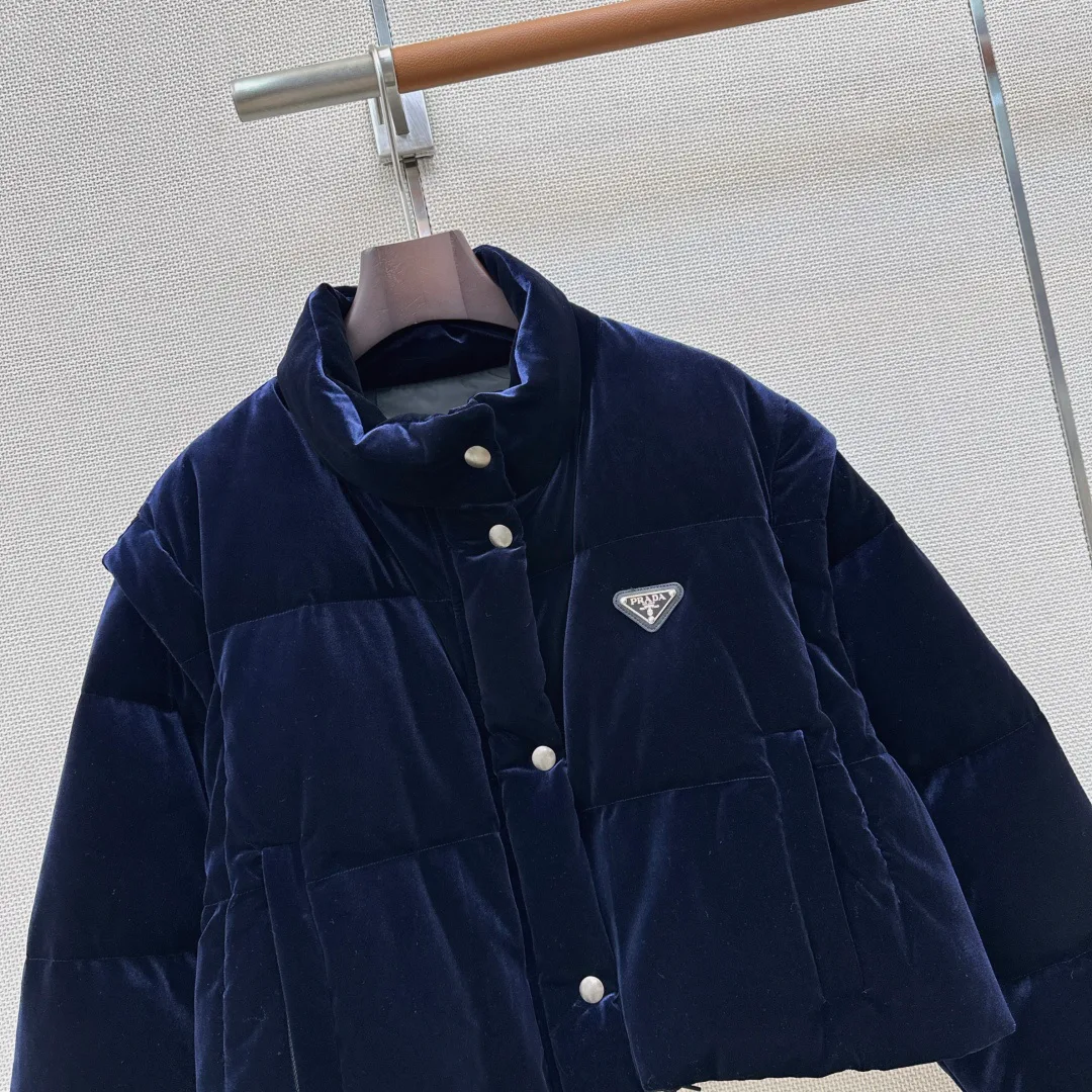 Куртки И Пуховики Женские Prada 18245858