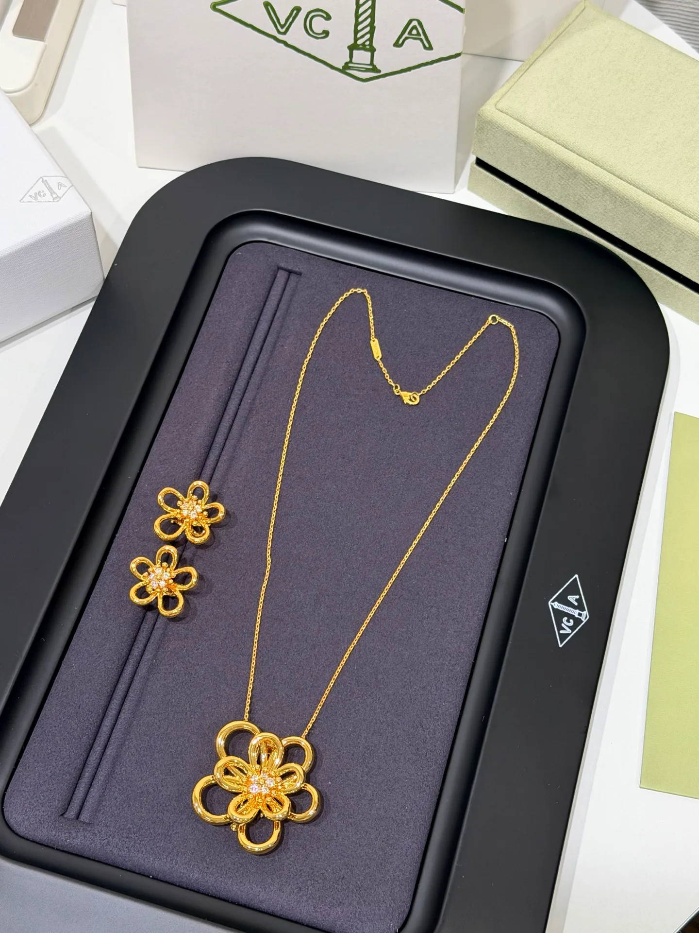Бижутерия Van Cleef & Arpels 17830884