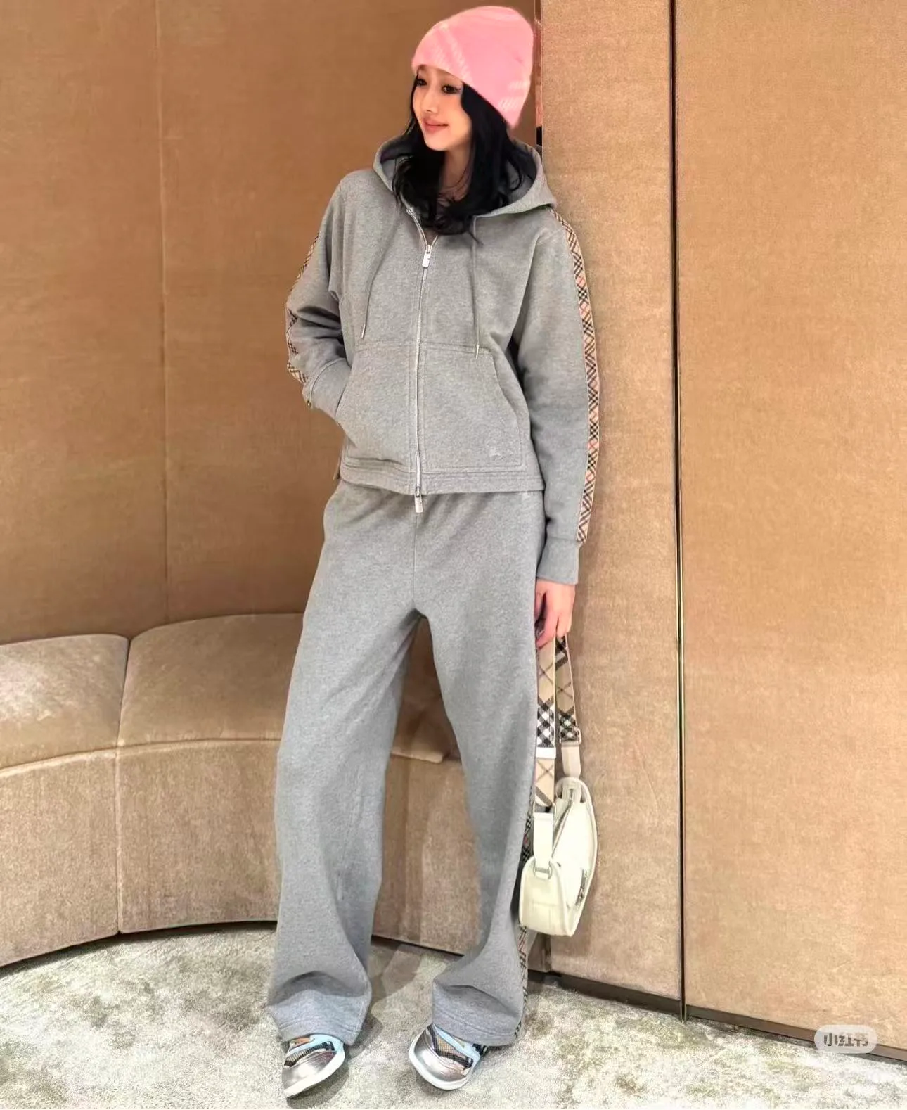 Костюмы Женские Burberry 10488625