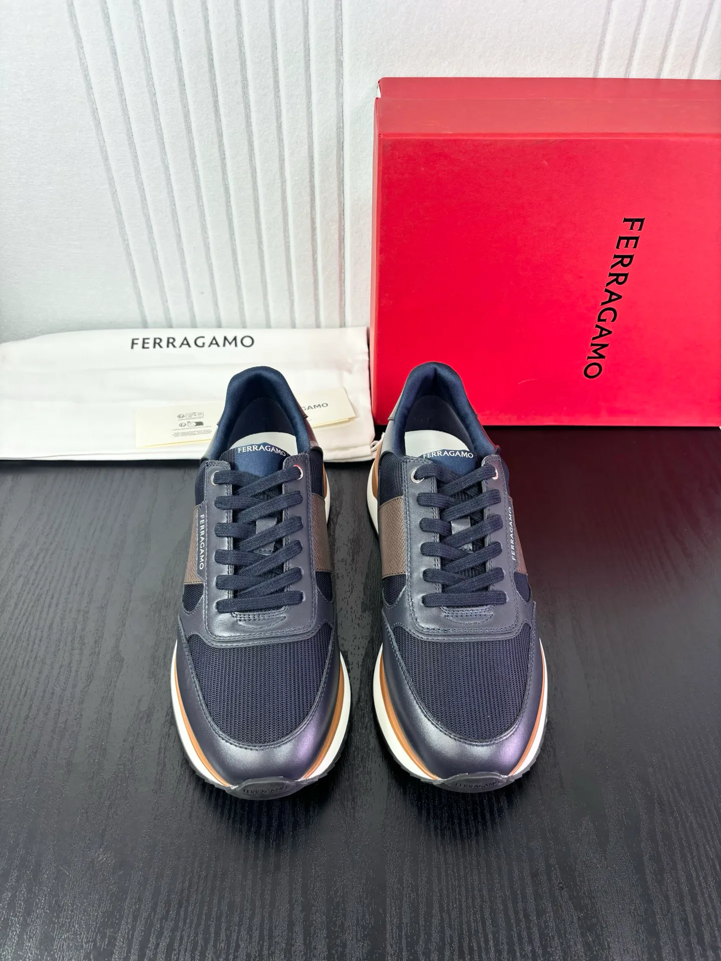 Кроссовки Мужские Salvatore Ferragamo 19665137