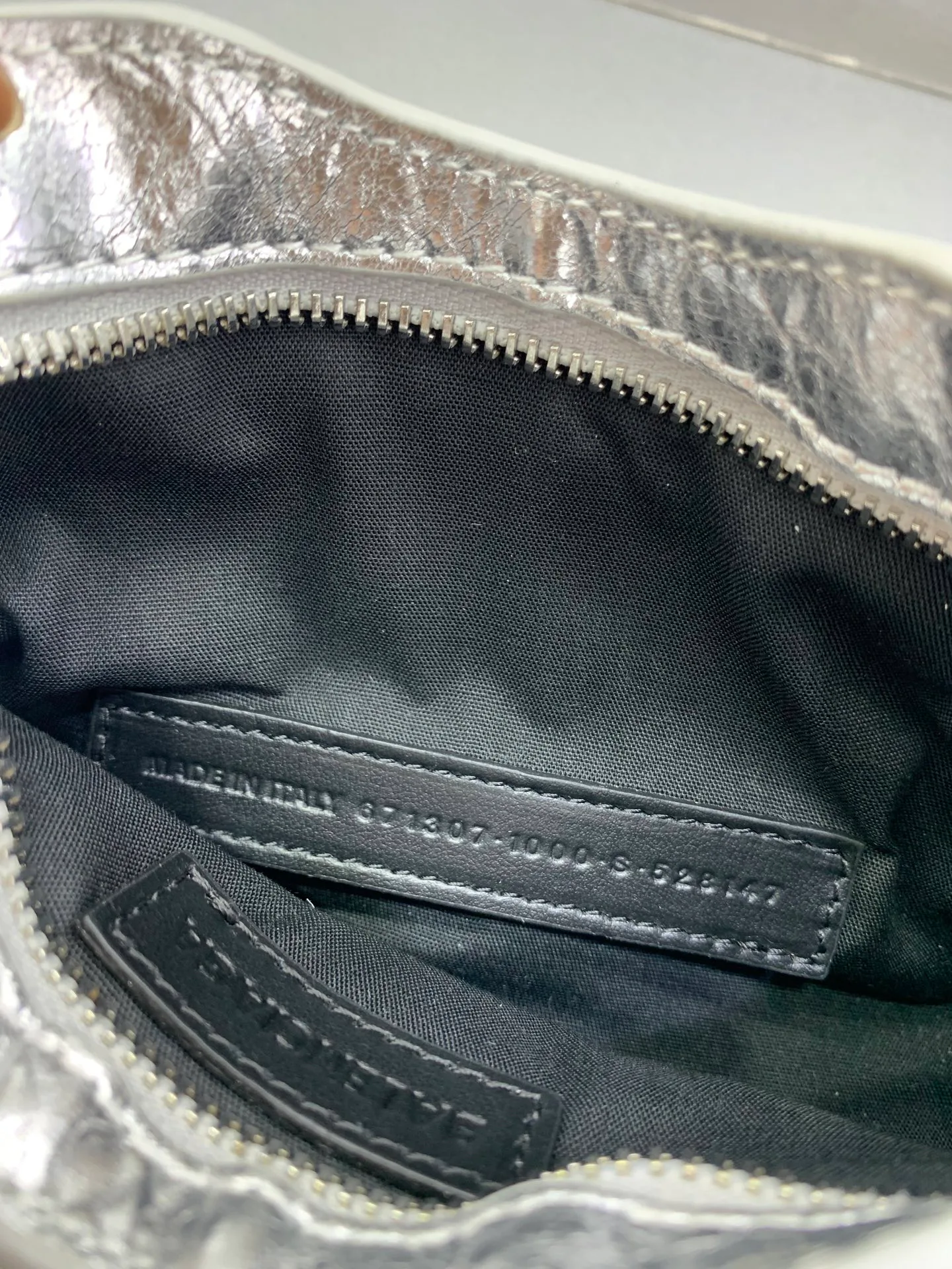 Классические Сумки Женские Balenciaga 18135830