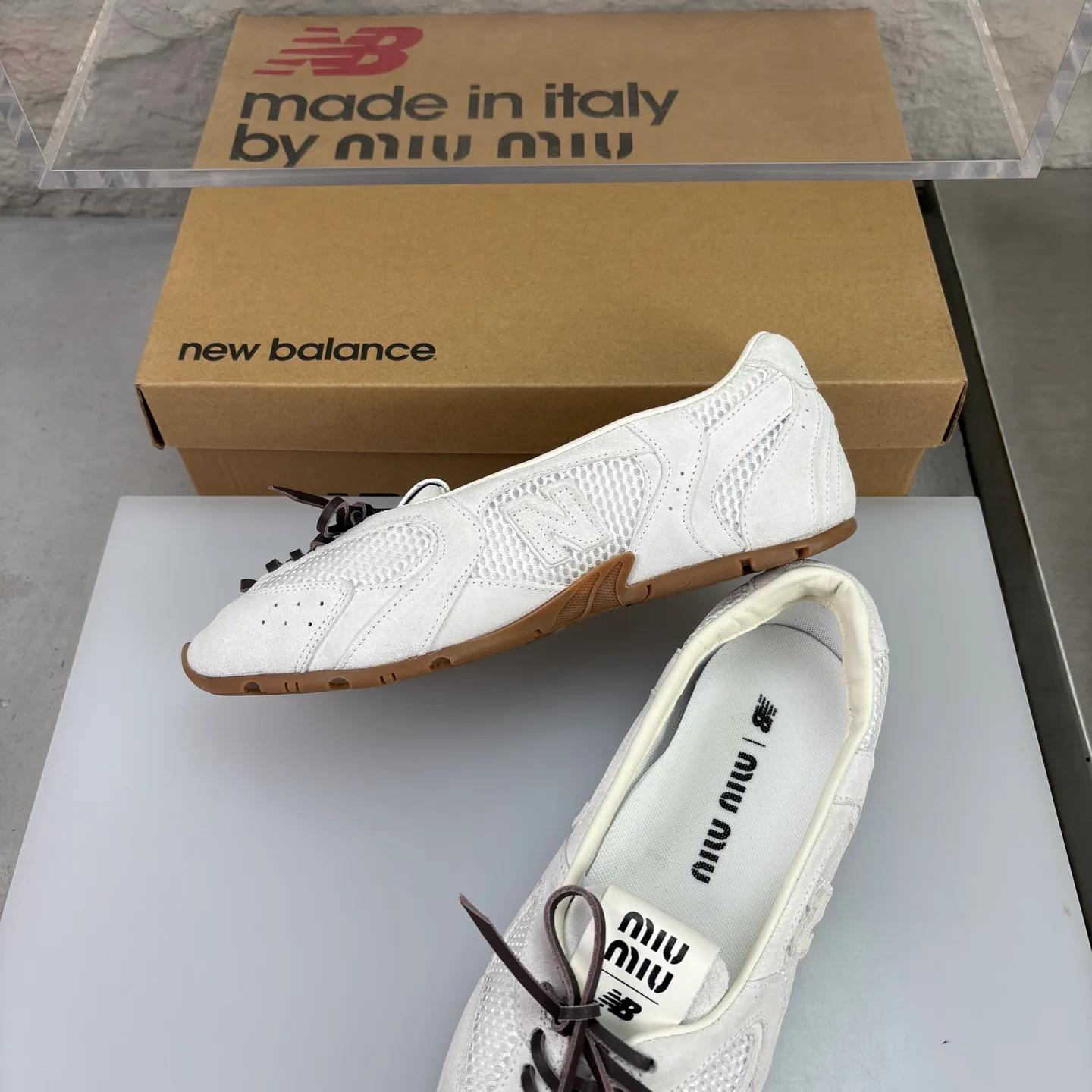Кроссовки Женские Miu Miu 18351575