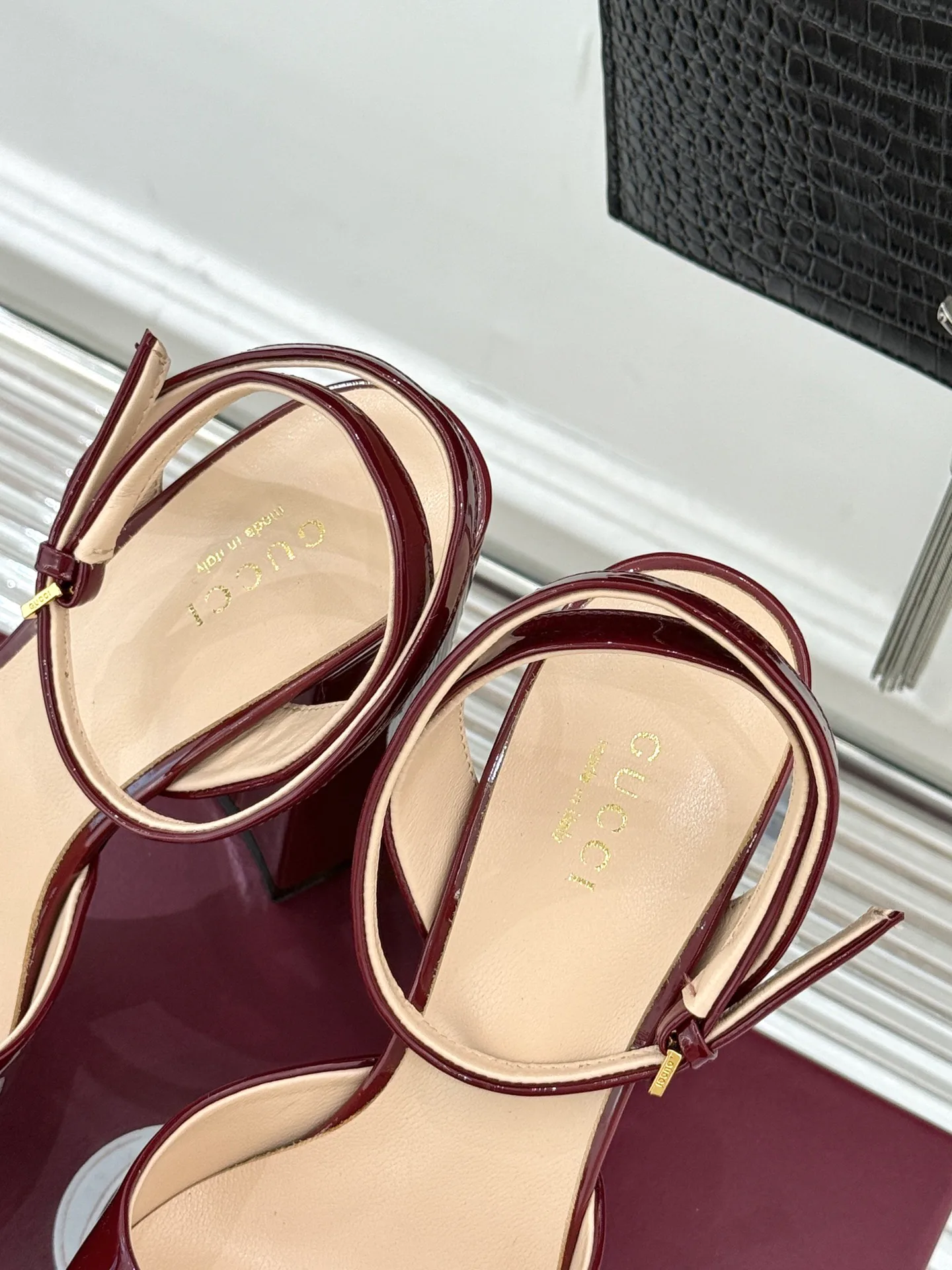 Сандалии Женские Gucci 954183