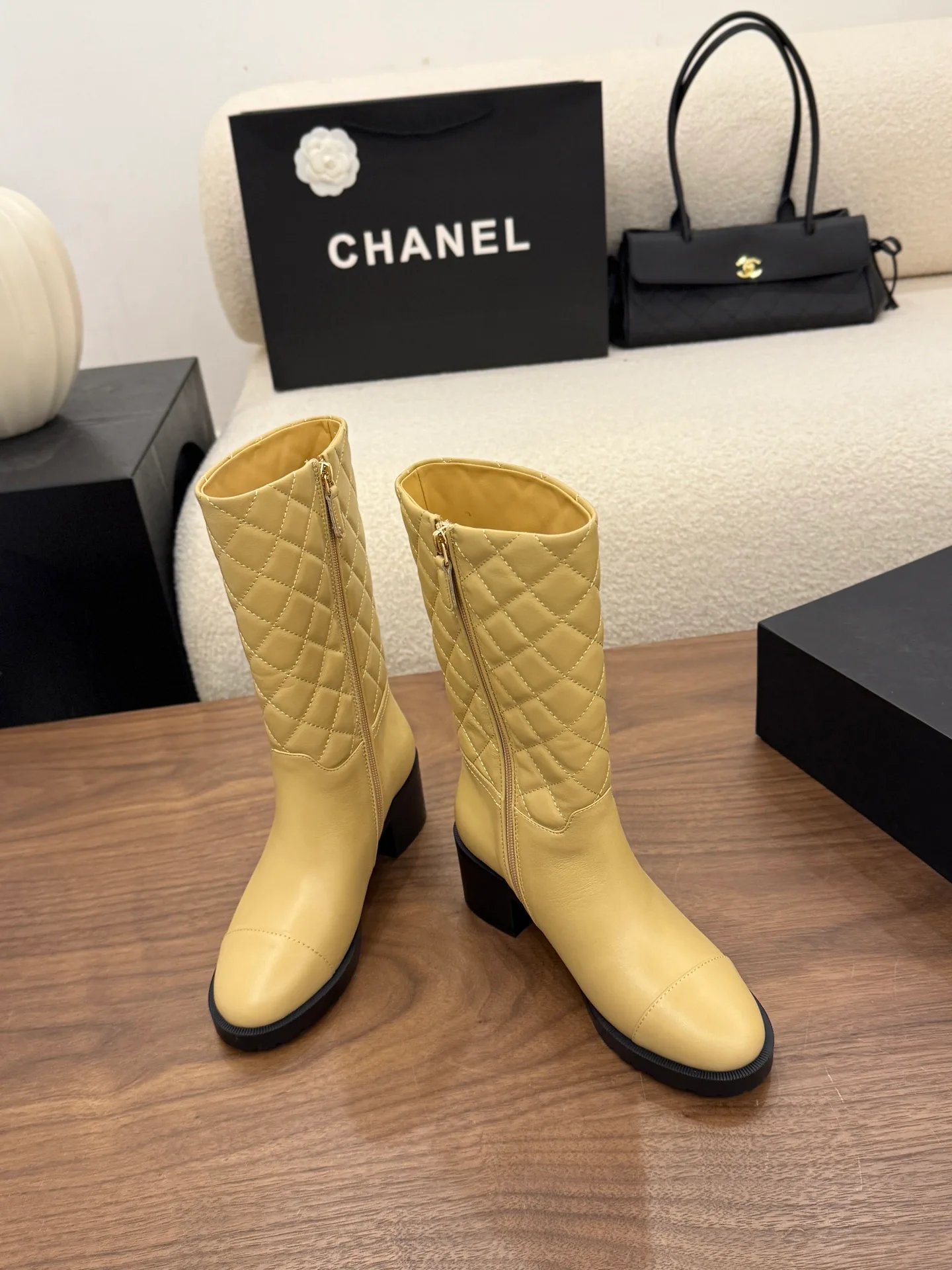 Сапоги Женские Chanel 19050166