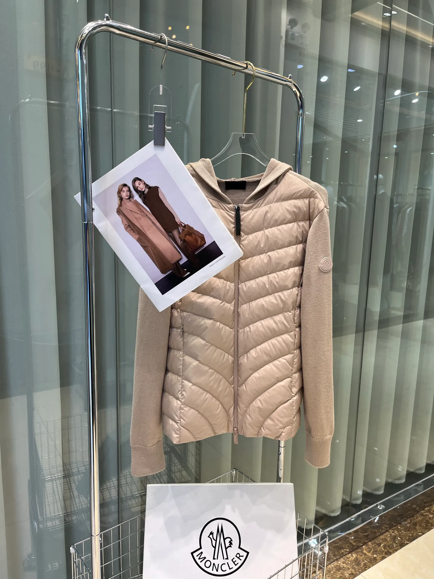 Куртки И Пуховики Женские Moncler 17323191