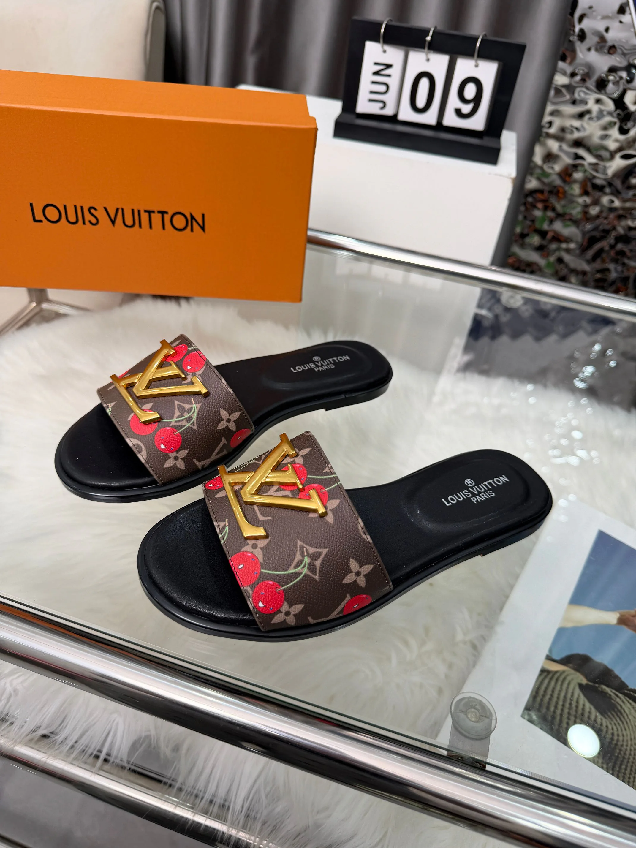 Туфли Женские Louis Vuitton 11633034