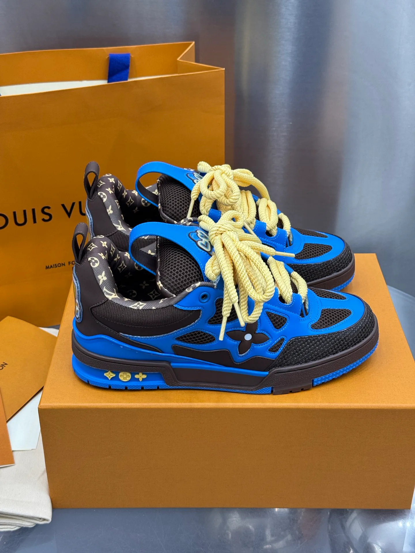 Кроссовки Женские Louis Vuitton 1141910