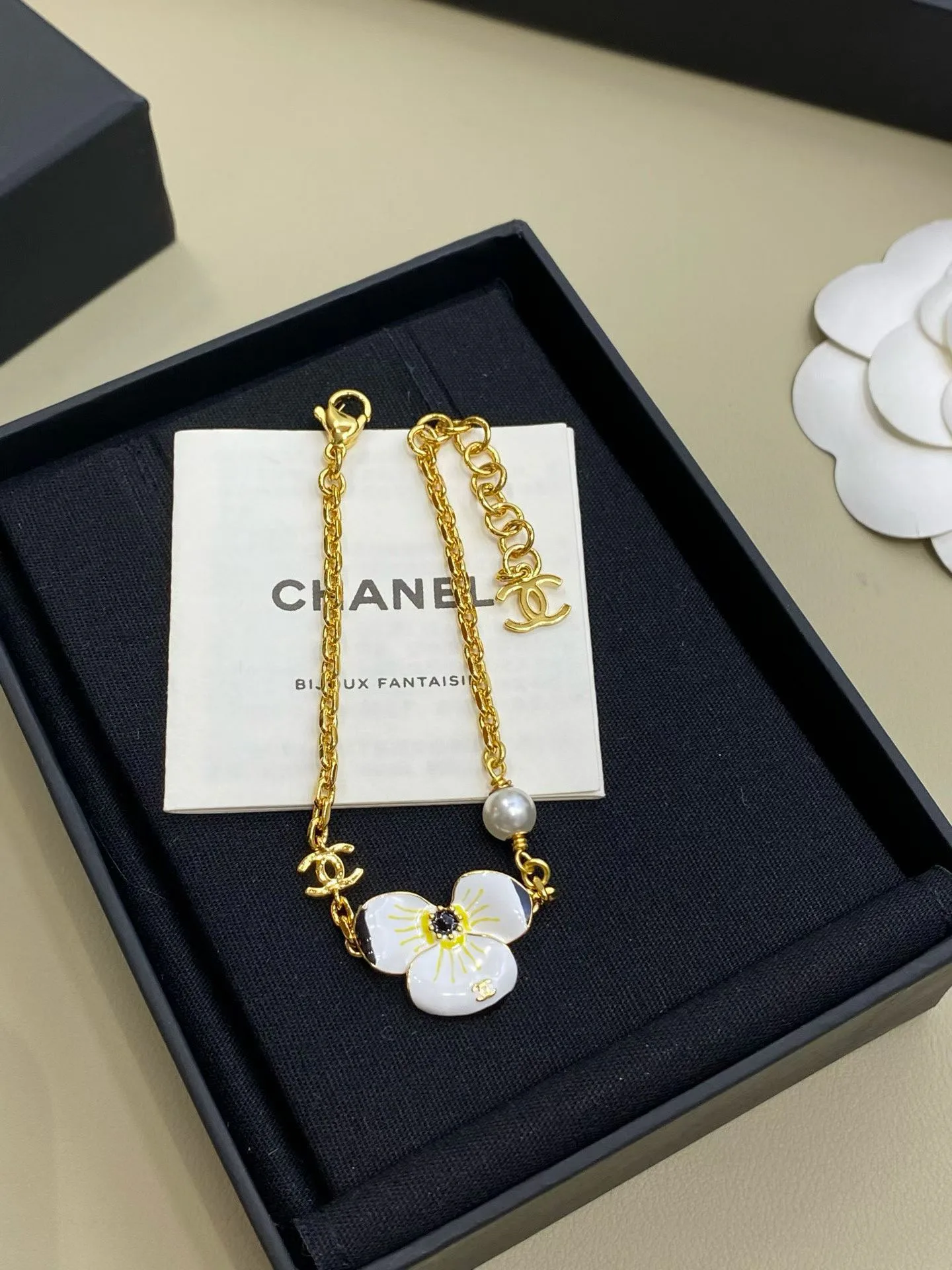 Бижутерия Chanel 18122425