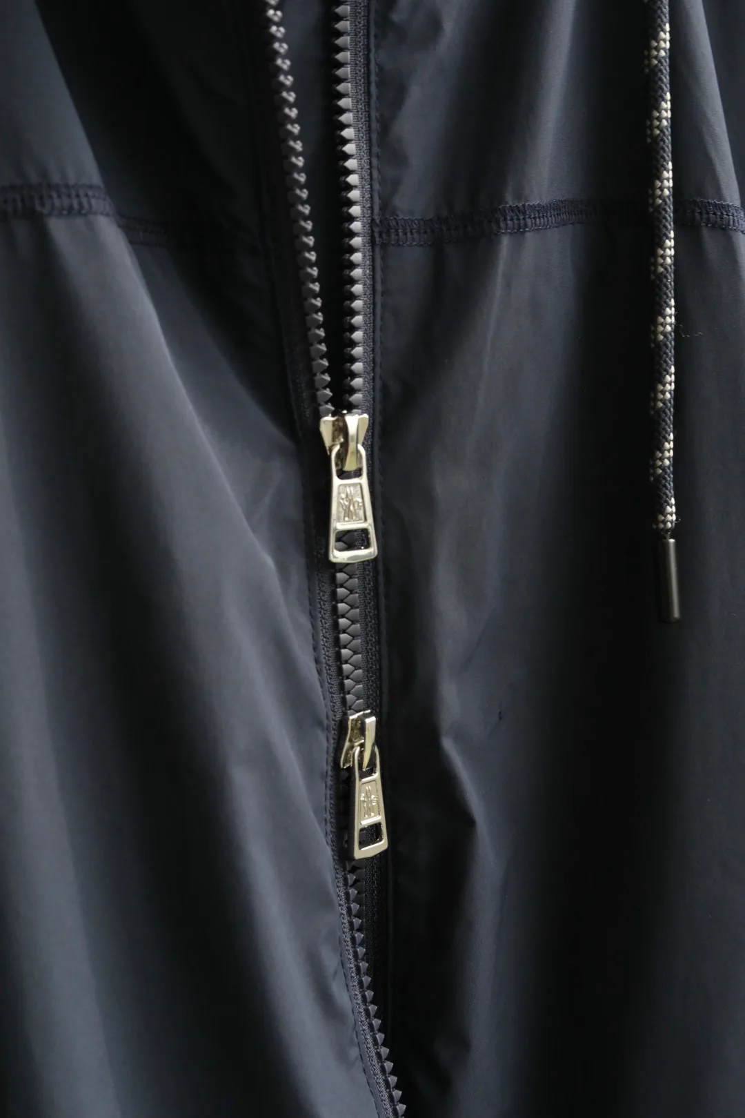 Куртки И Пуховики Мужские Moncler 11602530