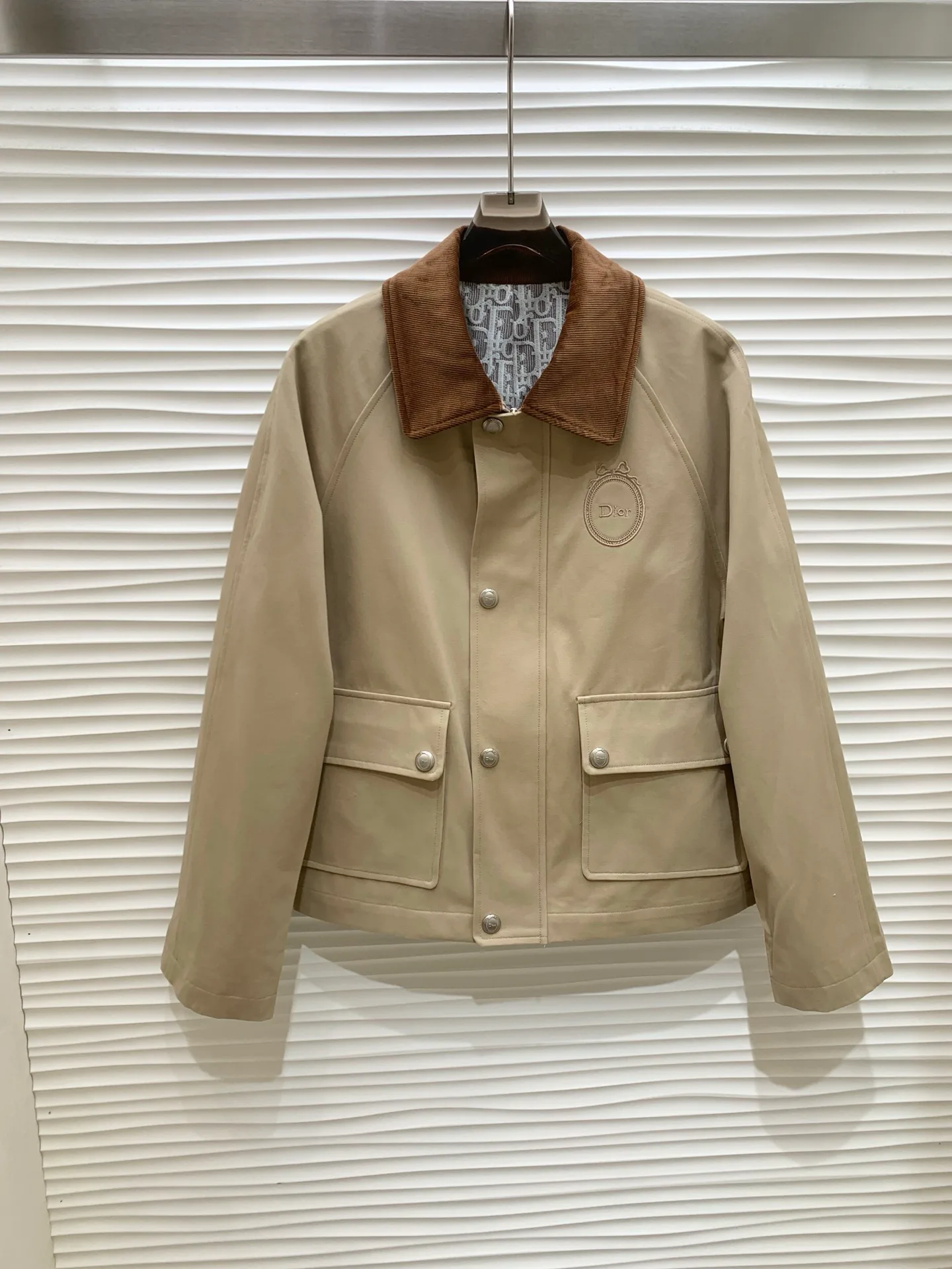 Куртки И Пуховики Женские Christian Dior 18742901
