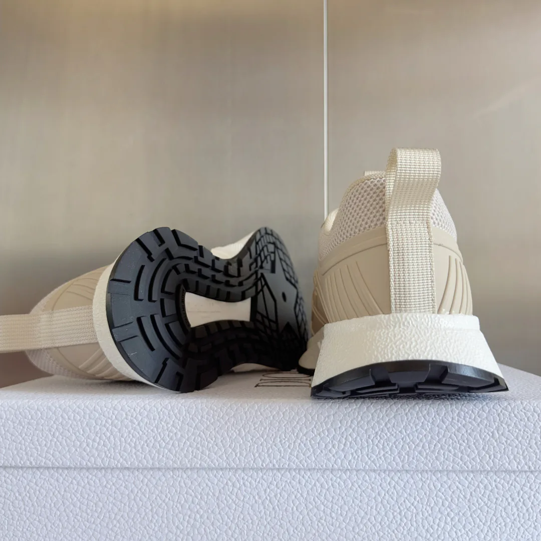 Кроссовки Женские Christian Dior 563082