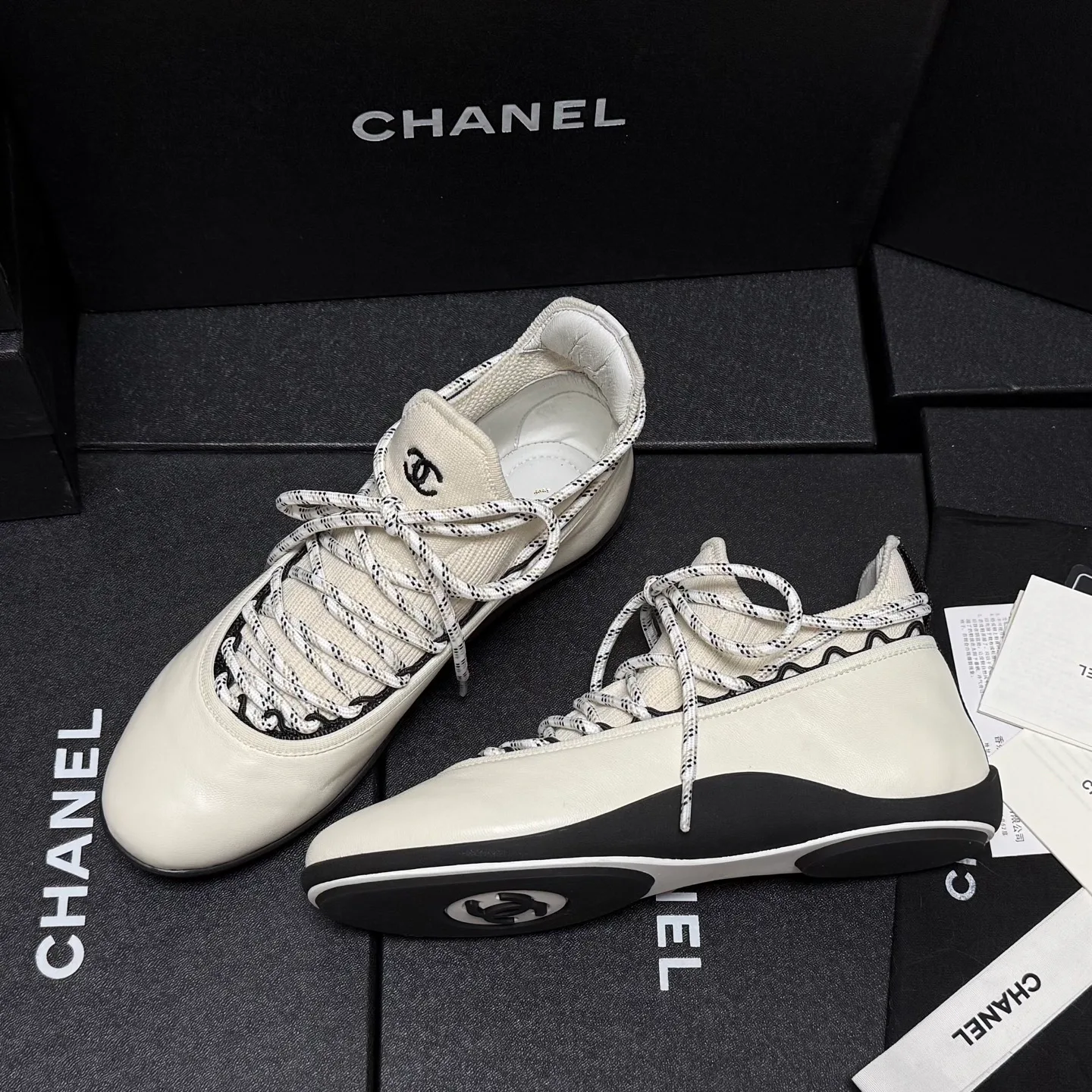 Кроссовки Женские Chanel 18083056