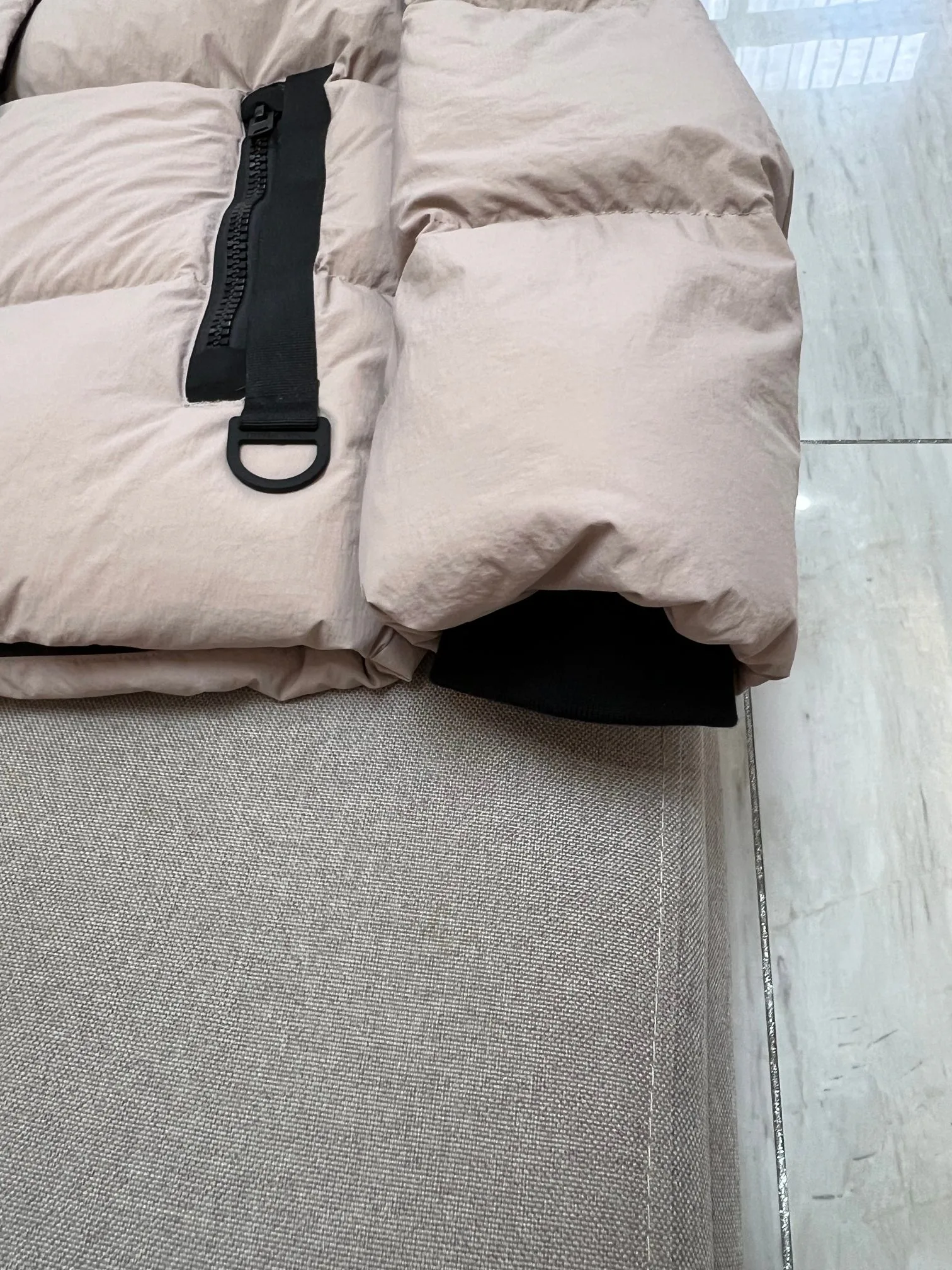 Куртки И Пуховики Женские Canada Goose 1294384