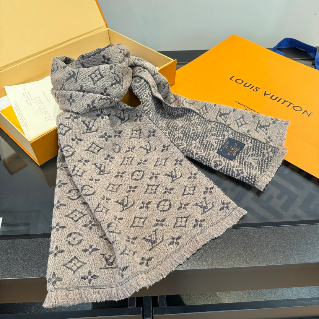 Шарфы Louis Vuitton 1303448