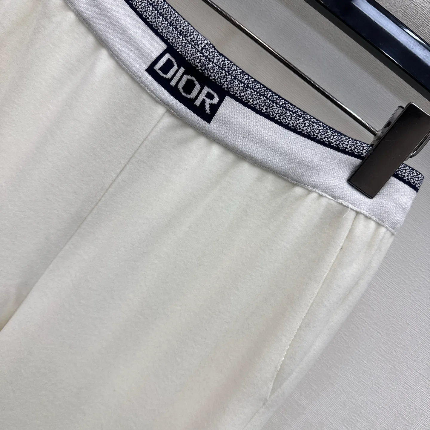 Брюки Женские Christian Dior 18022970