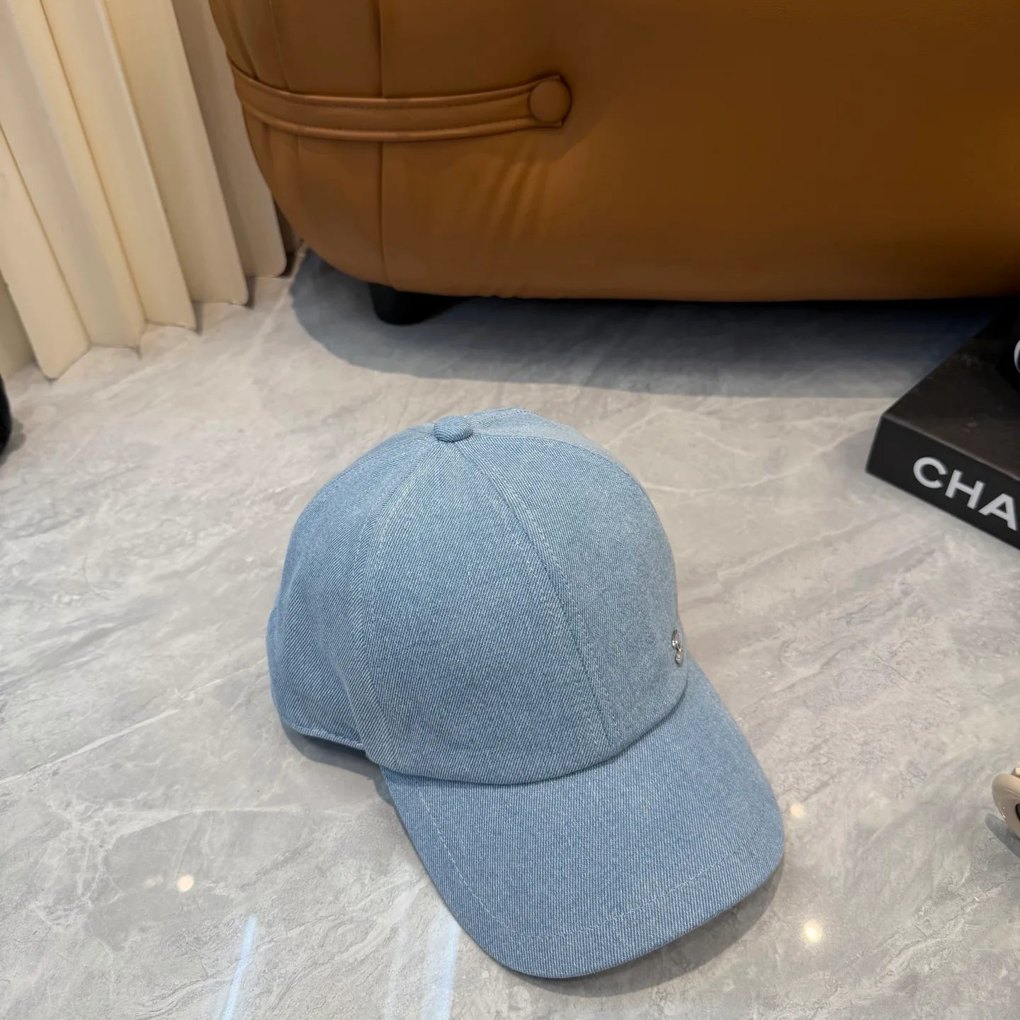 Головные Уборы Chanel 12764975