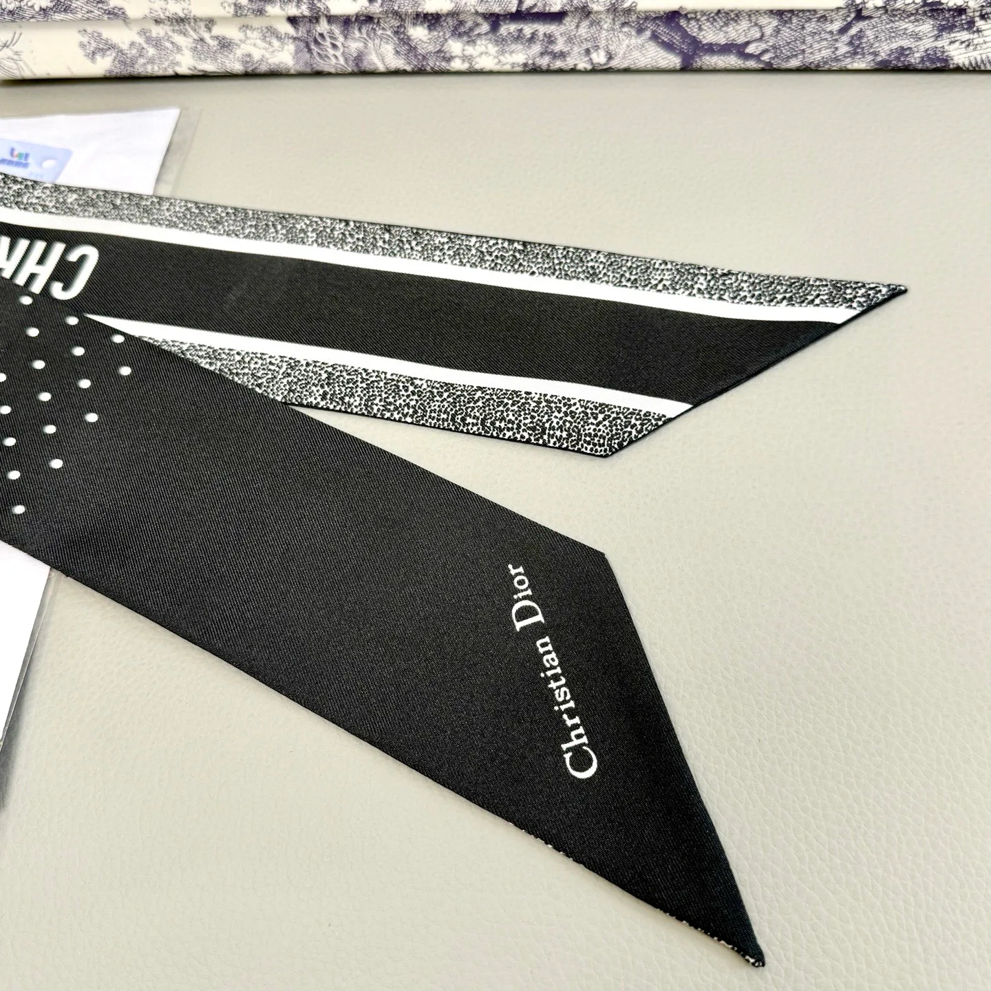 Платки Christian Dior 11882932