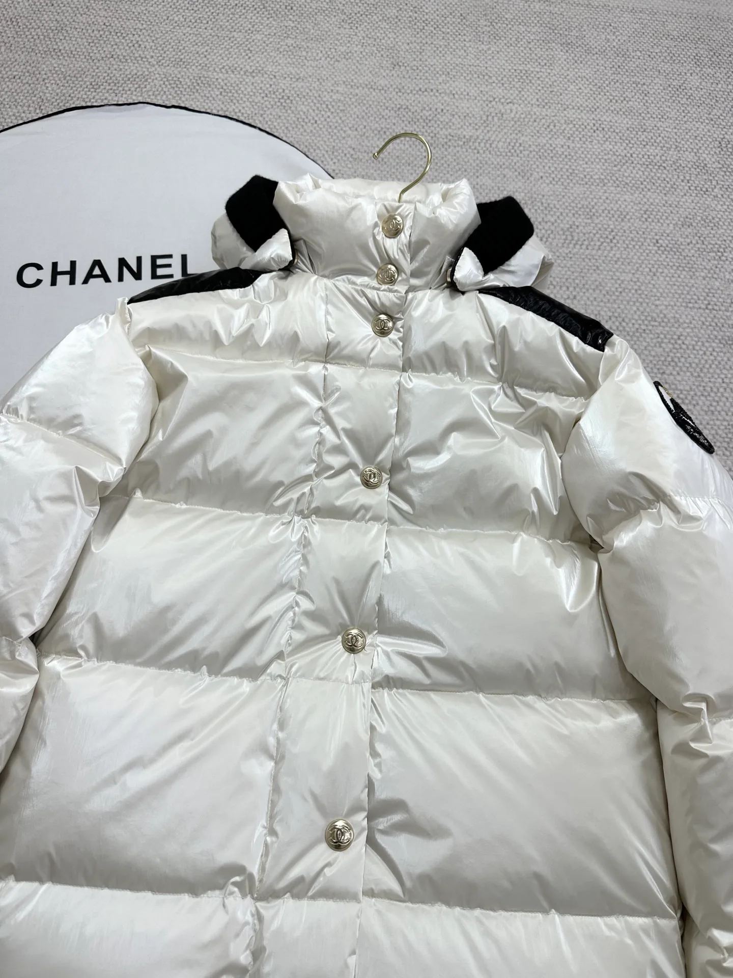 Куртки И Пуховики Женские Chanel 1012363