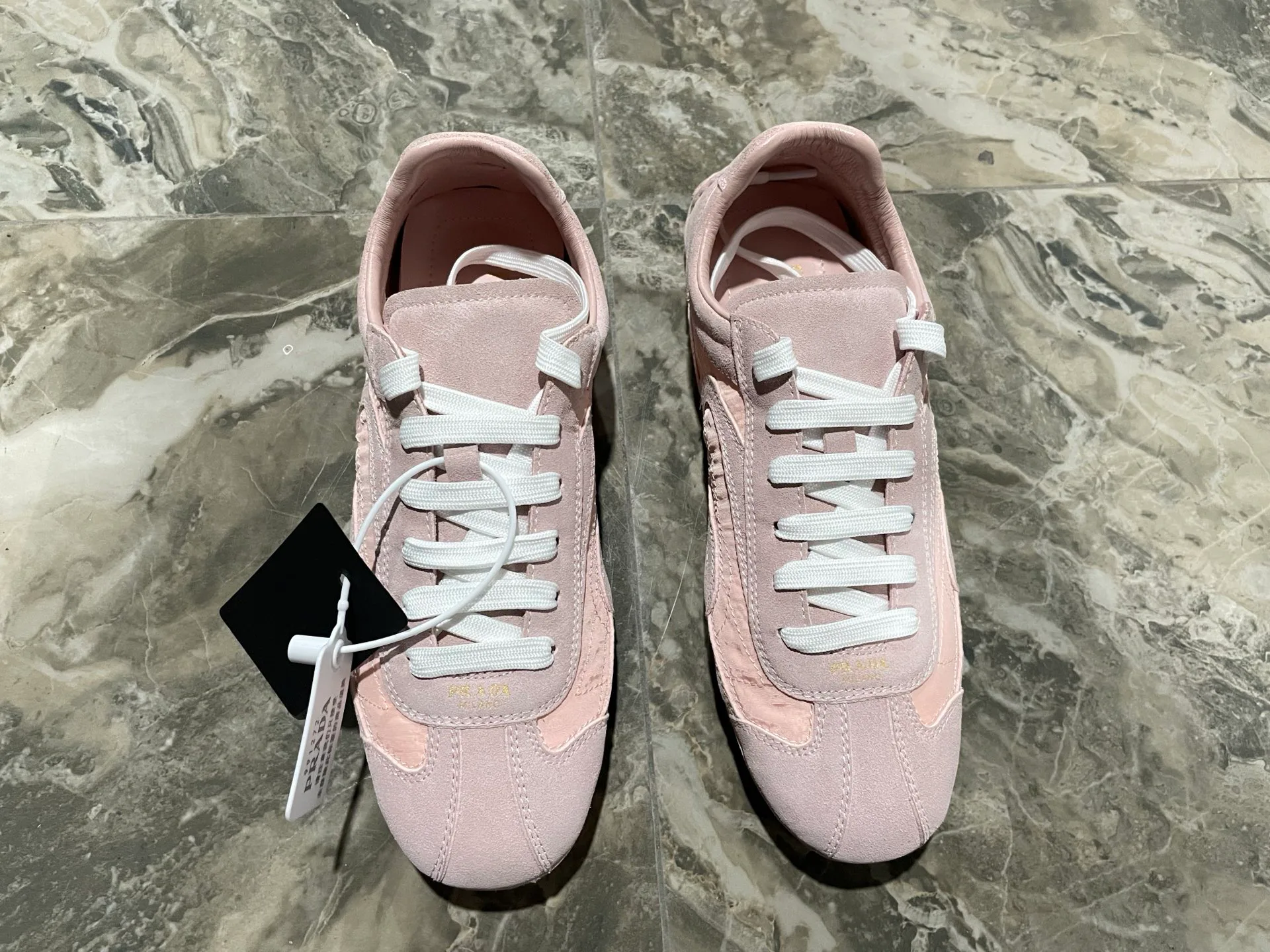 Кроссовки Женские Prada 9833760