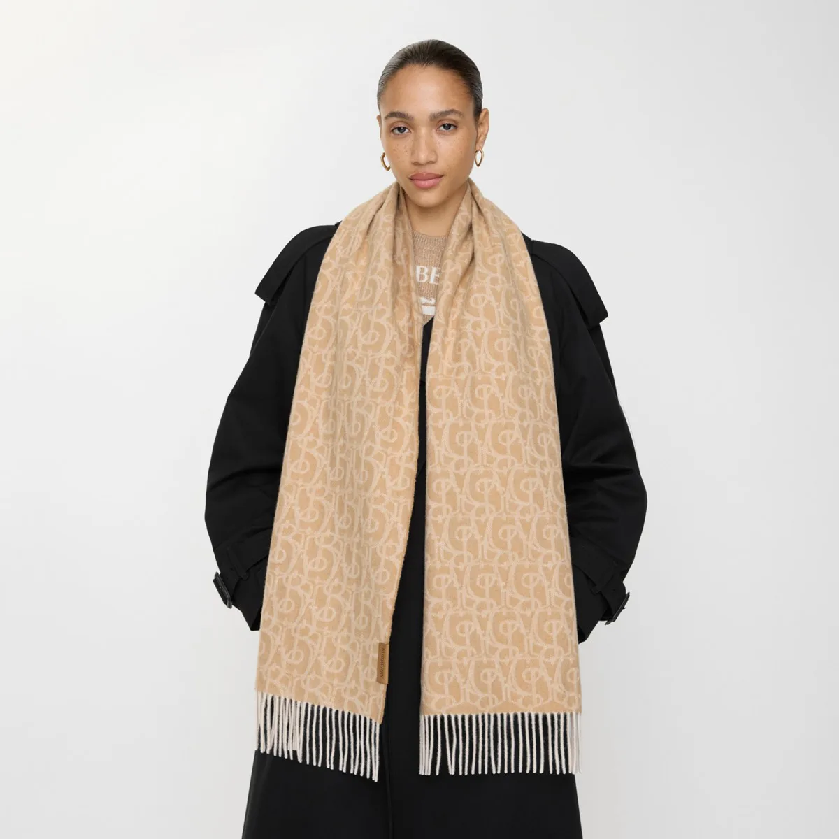 Шарфы Burberry 18222529