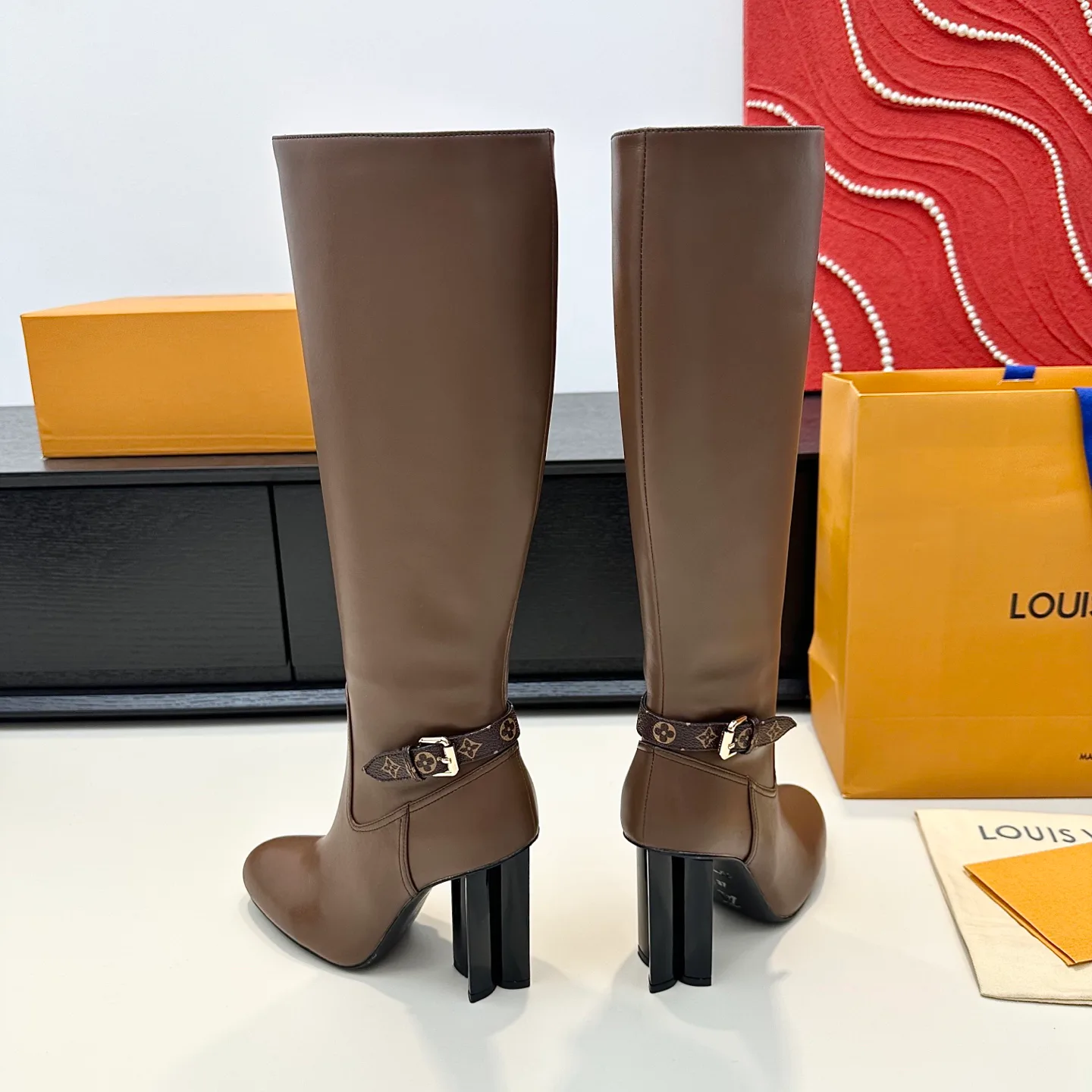 Сапоги Женские Louis Vuitton 19301562