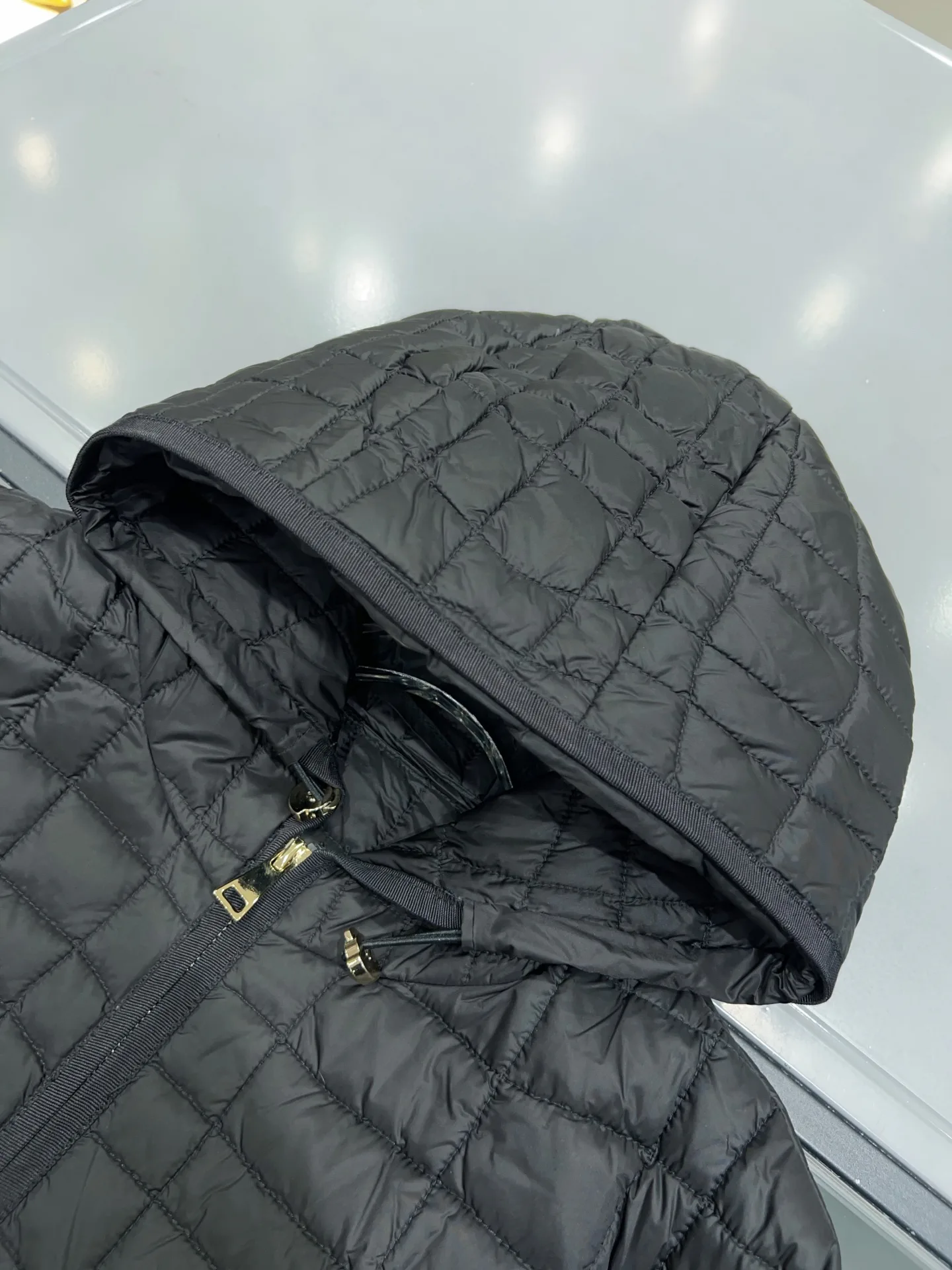 Куртки И Пуховики Женские Moncler 19048128