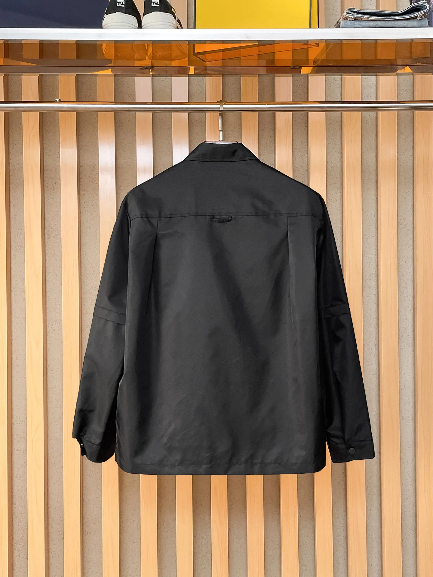 Куртки И Пуховики Мужские Prada 1032057