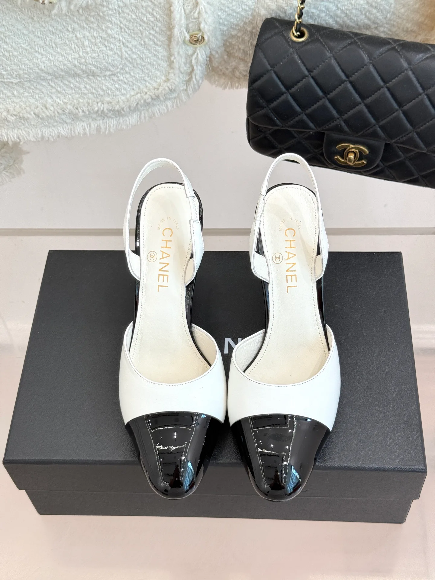 Босоножки Женские Chanel 17425310