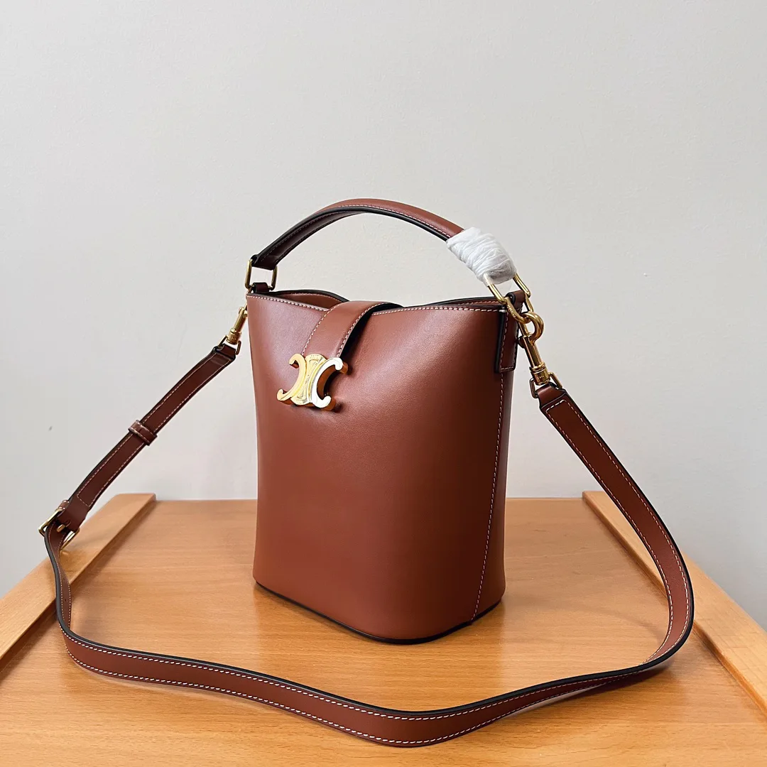 Классические Сумки Женские Celine 11692587