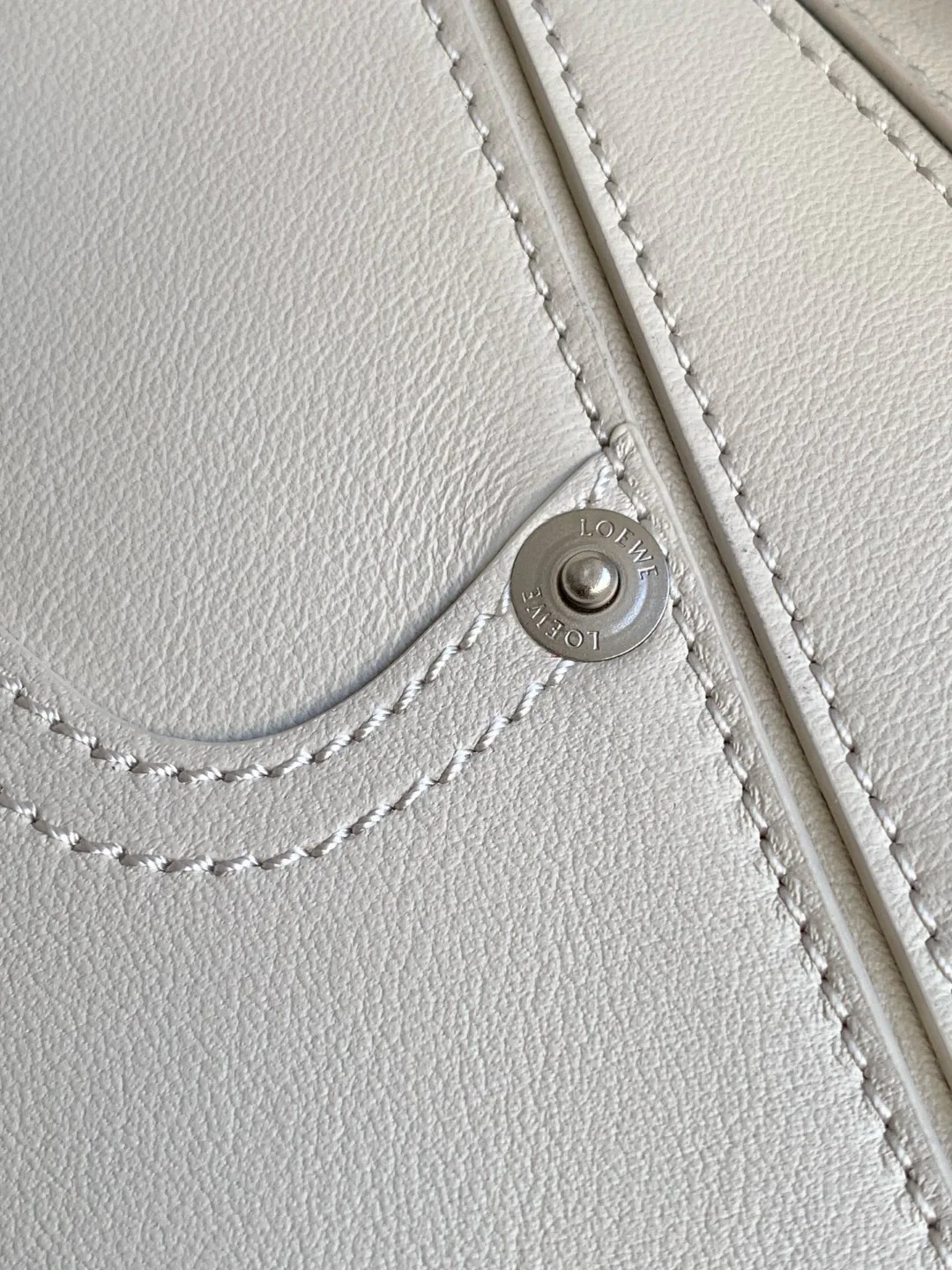 Классические Сумки Женские Loewe 12885178