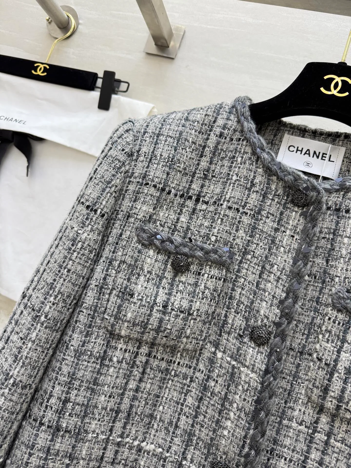 Куртки И Пуховики Женские Chanel 10088689