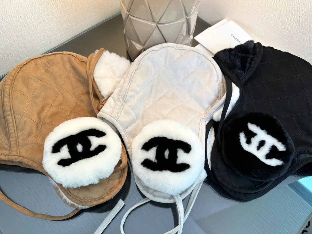 Головные Уборы Chanel 18347637
