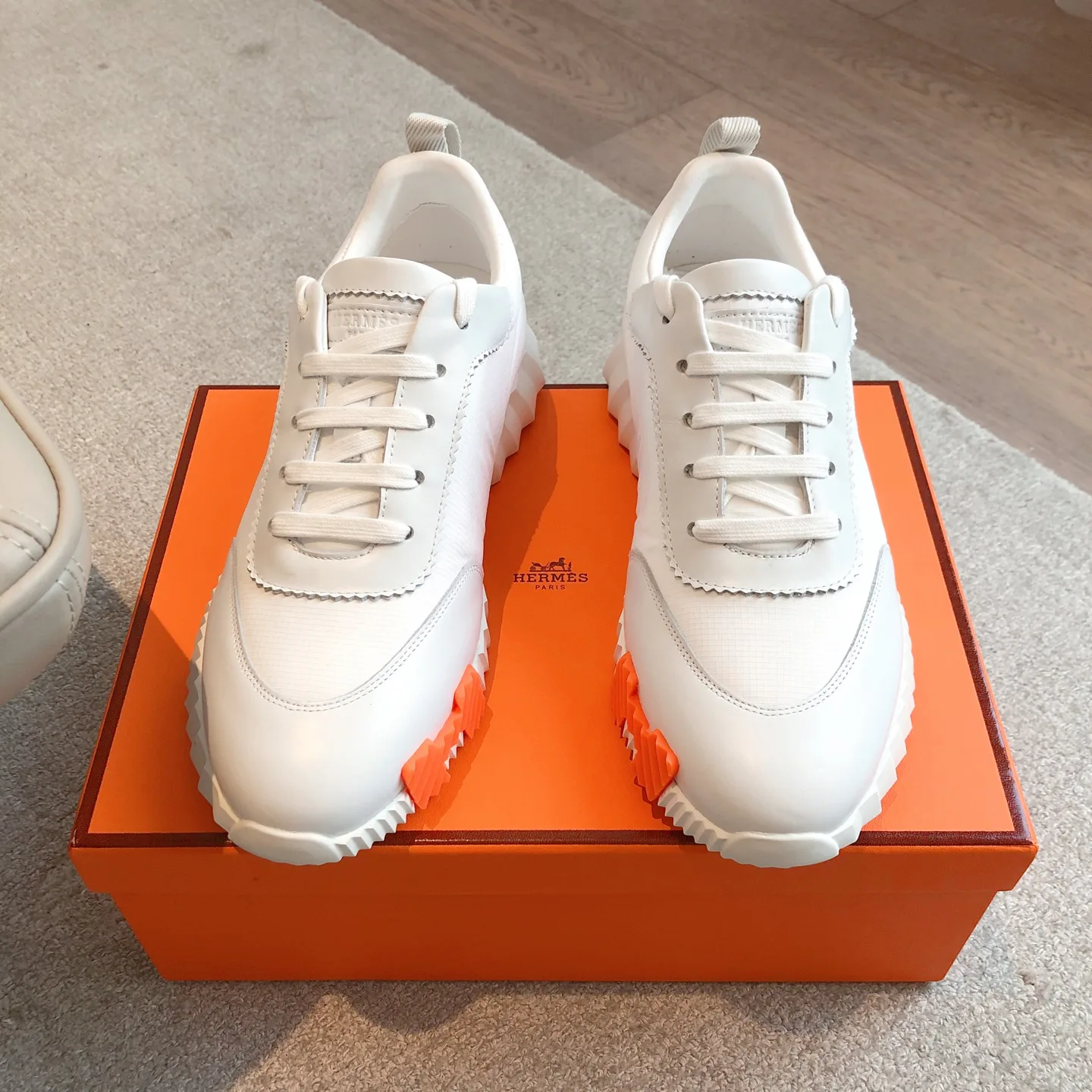Кроссовки Женские Hermes 18729720