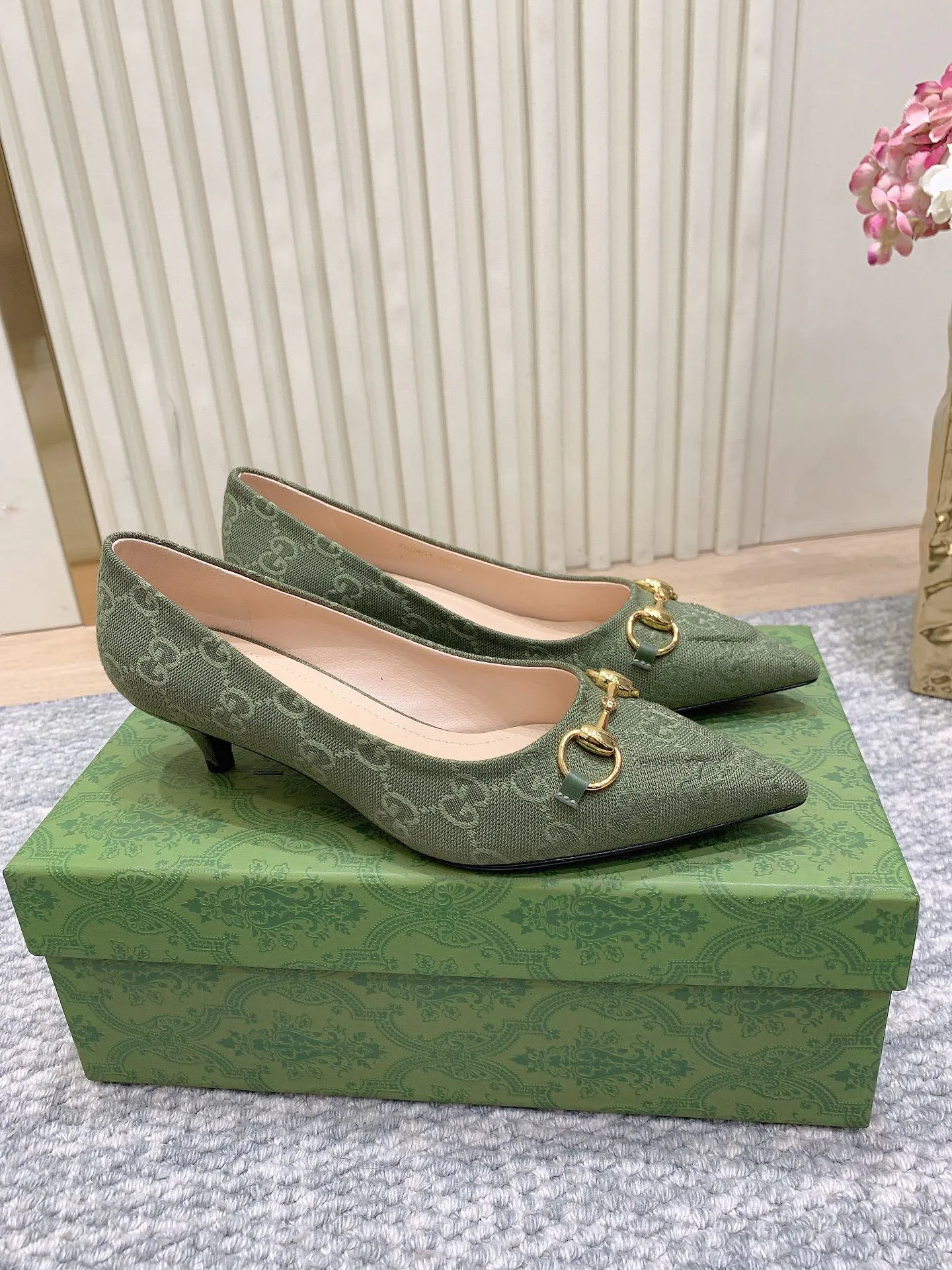 Туфли Женские Gucci 689878