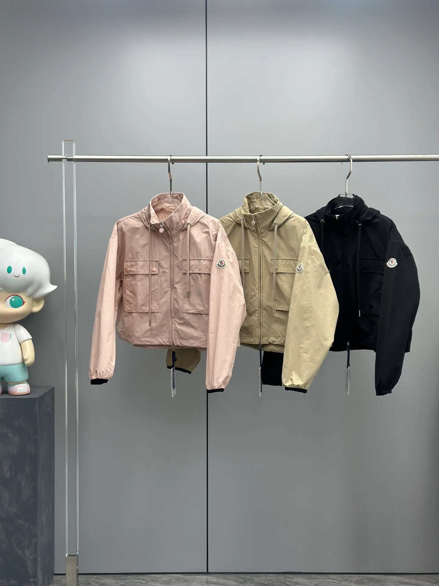 Куртки И Пуховики Женские Moncler 11400335