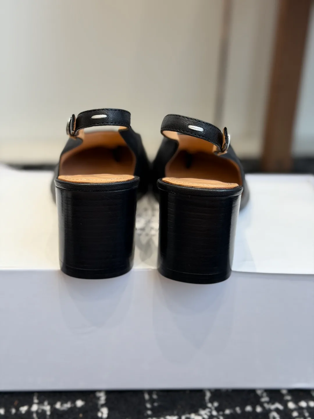 Босоножки Женские Maison Margiela 17997941