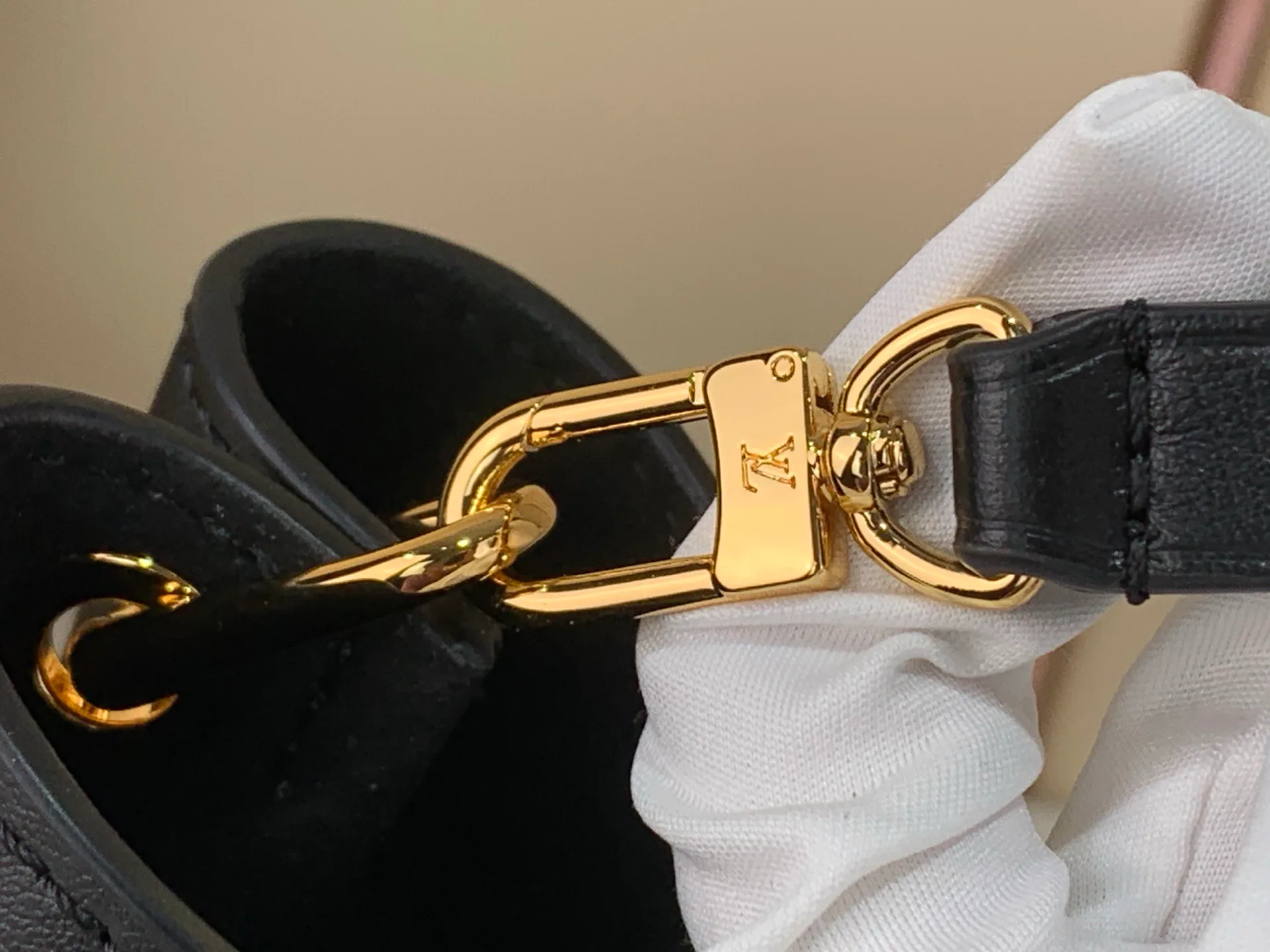 Сумки На Ремне Женские Louis Vuitton 13455886