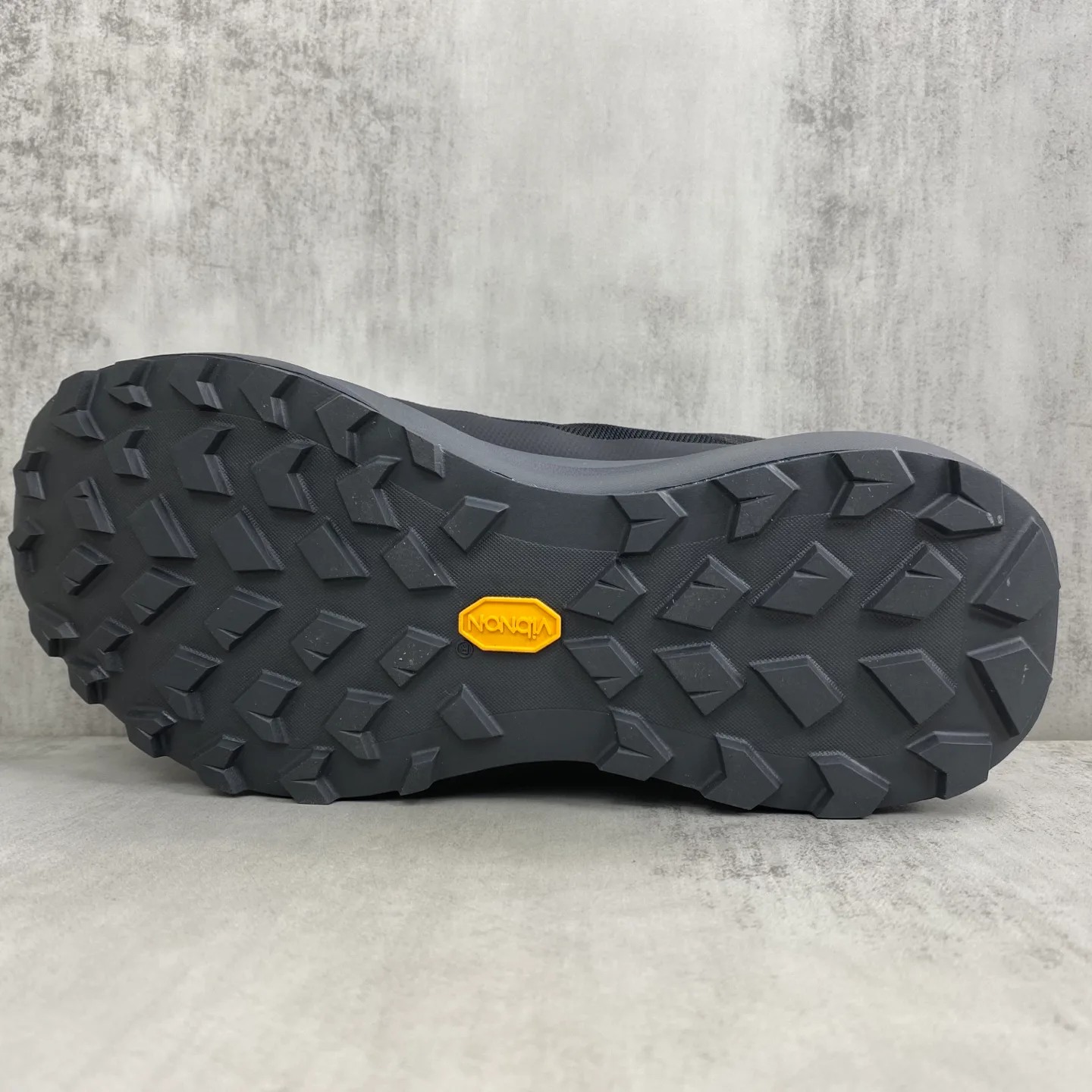 Кроссовки Мужские Arcteryx 17819908