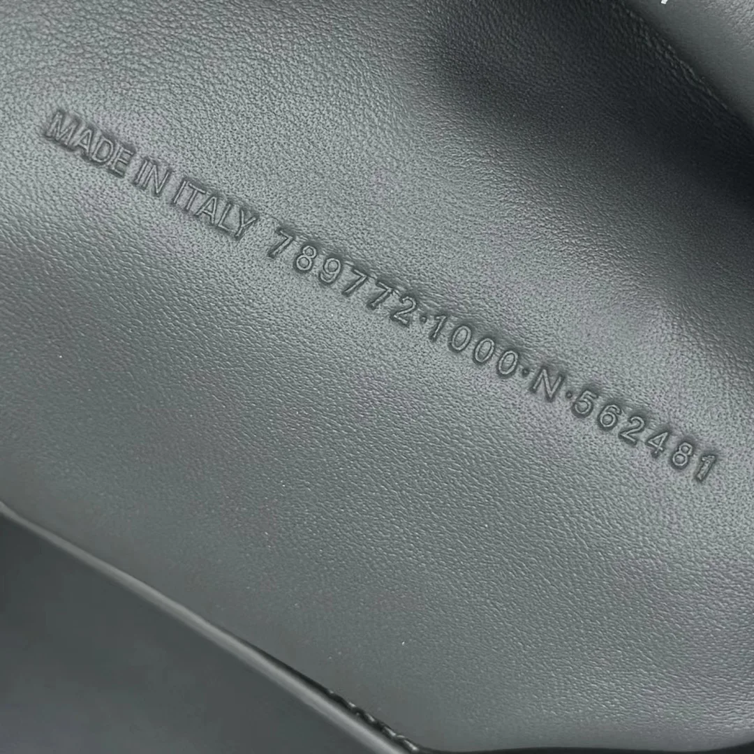 Классические Сумки Женские Balenciaga 11524775